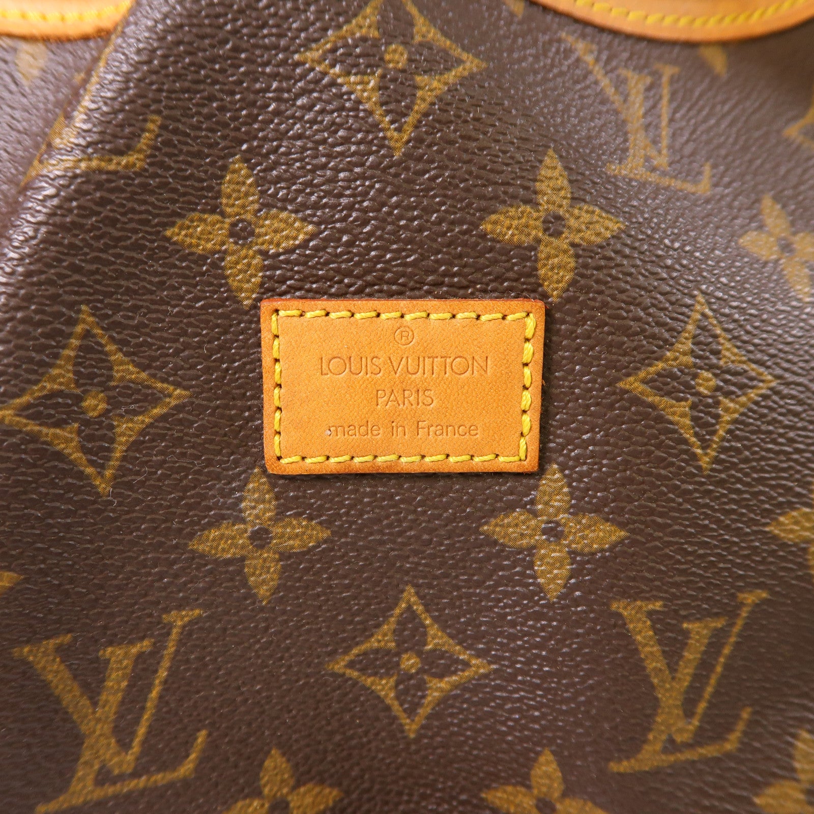 LOUIS VUITTON LV GHW Saumur 30 Shoulder Bag M42256 Monogram Brown