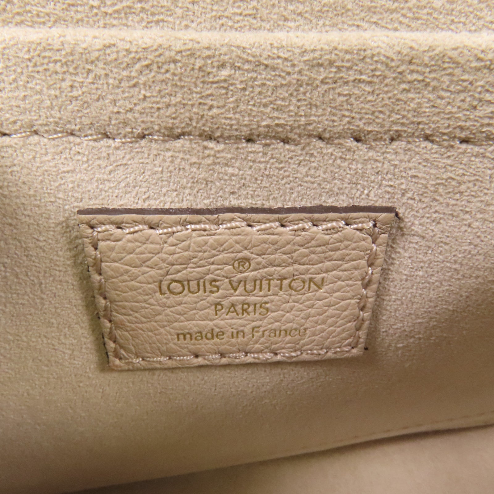 LOUIS VUITTON 牛皮皮革Lockme Tender金扣手挽肩背兩用袋