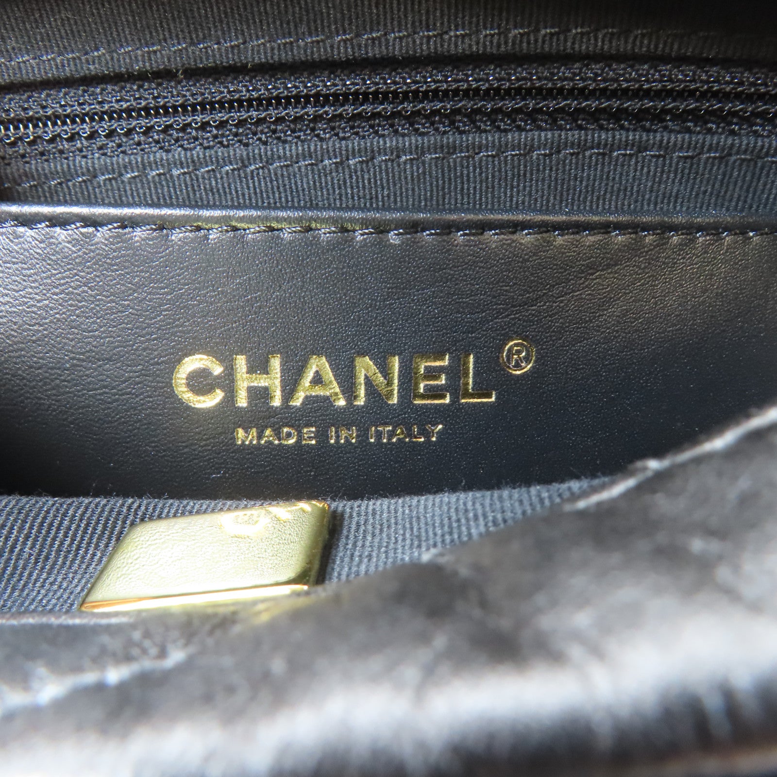 CHANEL 菱格羊皮皮革Camera Bag金扣鏈帶肩背袋灰色