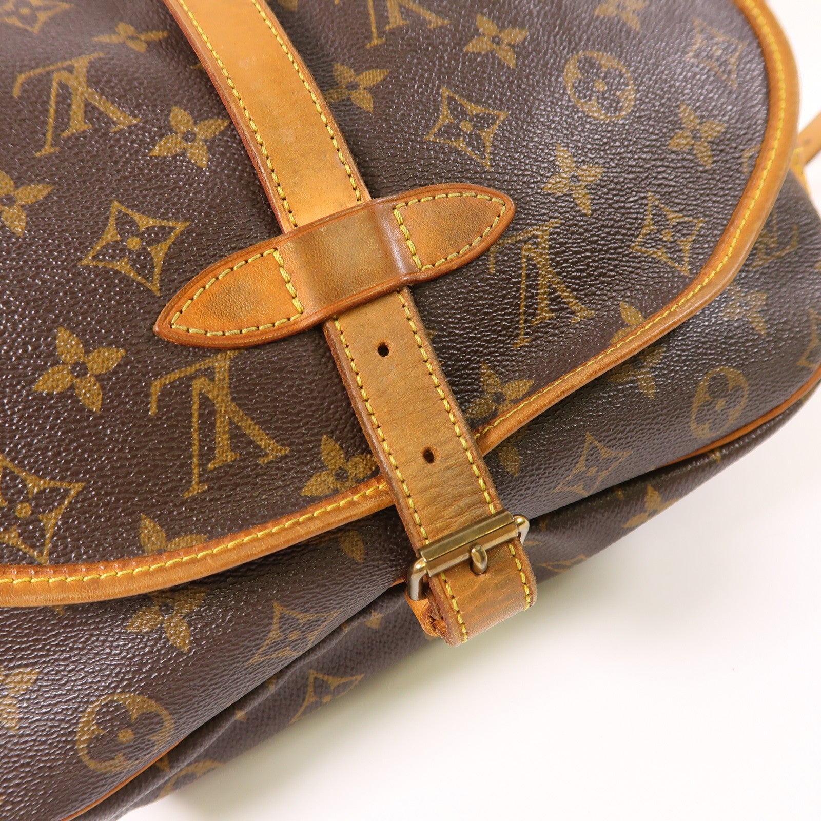 LOUIS VUITTON LV GHW Saumur 30 Shoulder Bag M42256 Monogram Brown