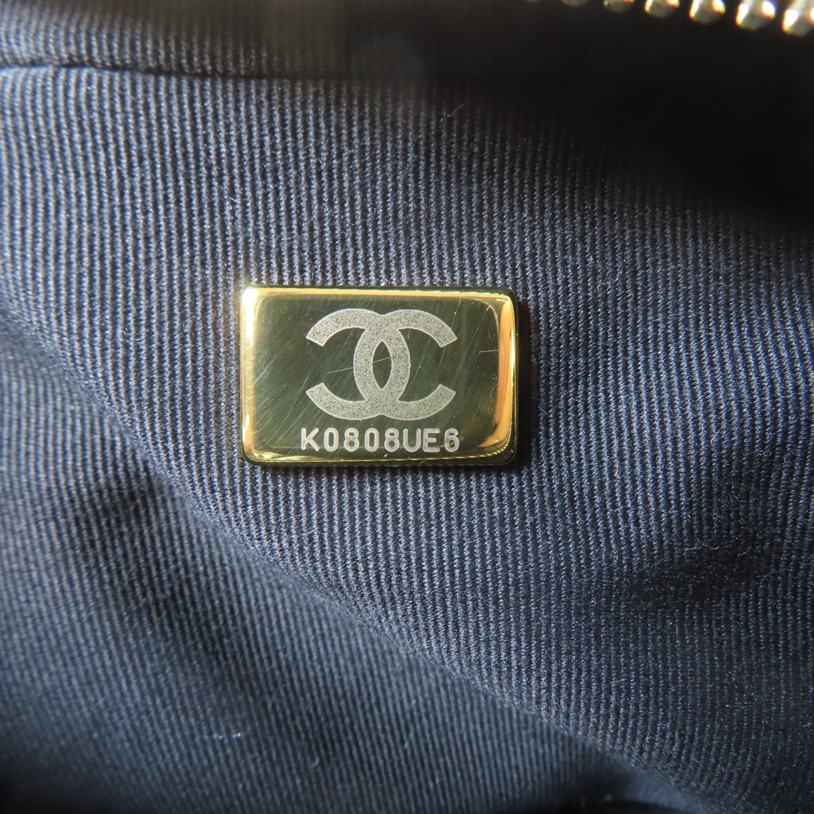 CHANEL 菱格羊皮皮革Camera Bag金扣鏈帶肩背袋灰色