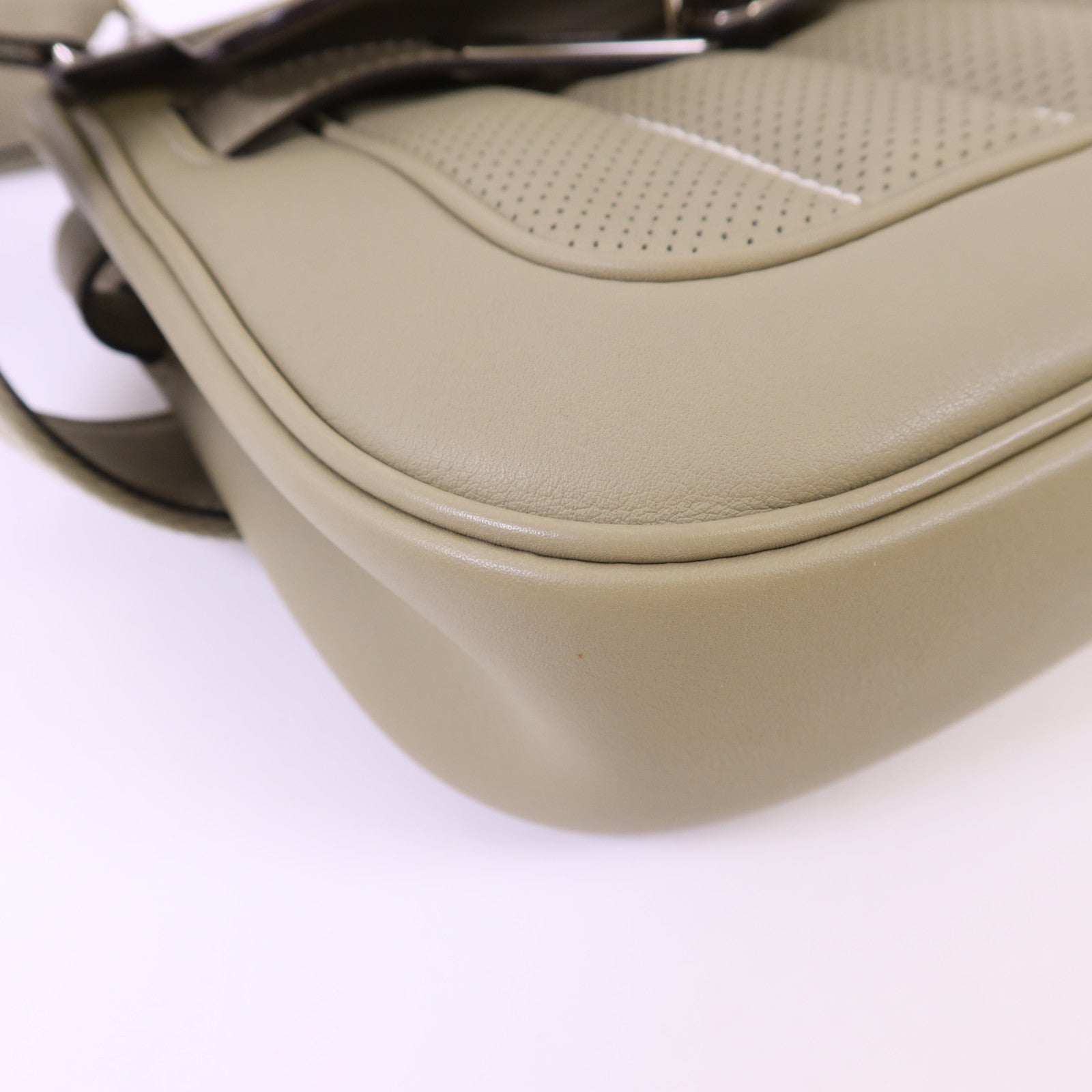 HERMES Swift皮革Mini Berline銀扣肩背袋Sauge