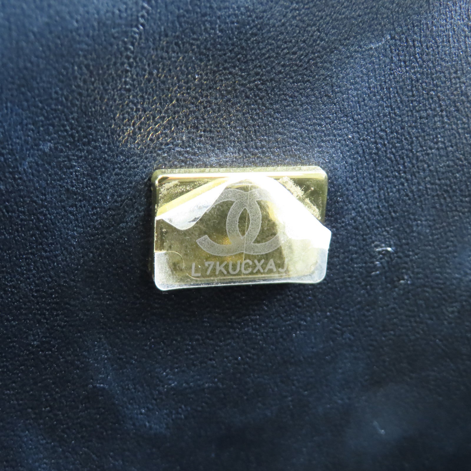 CHANEL 牛皮皮革Boy Chanel金扣肩背袋黑色