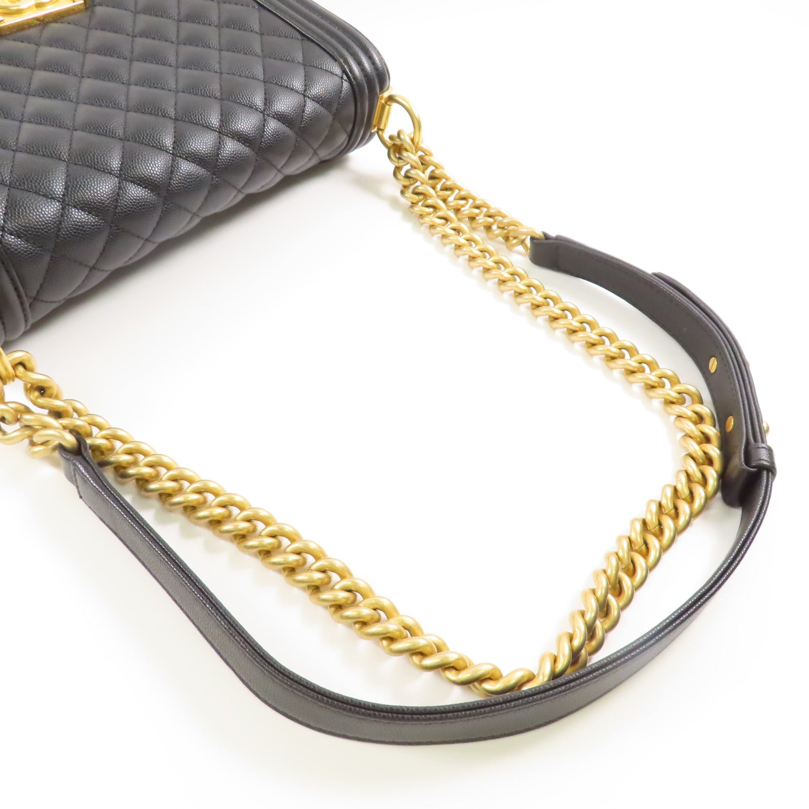 CHANEL 牛皮皮革Boy Chanel金扣肩背袋黑色