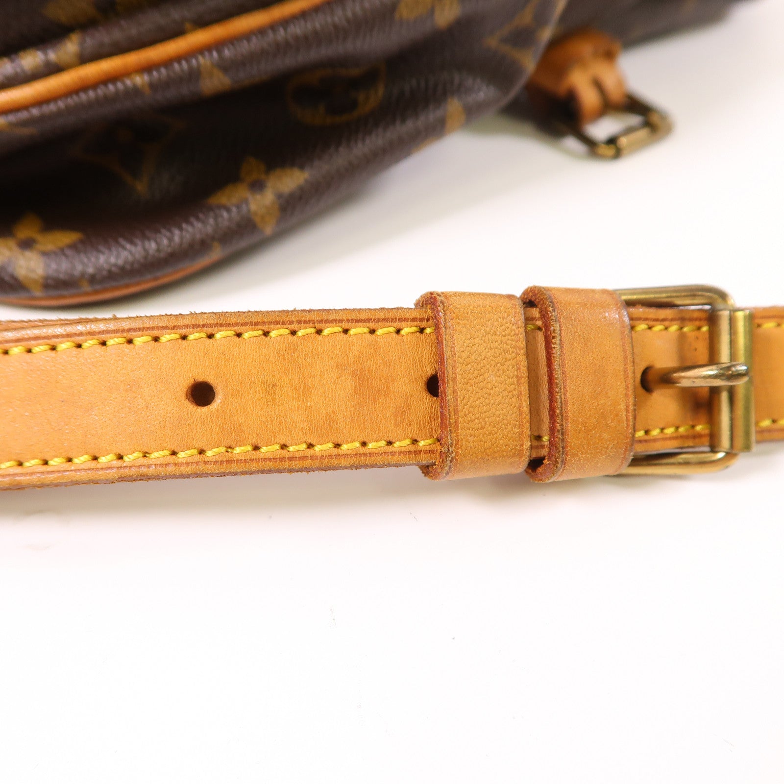 LOUIS VUITTON LV GHW Saumur 30 Shoulder Bag M42256 Monogram Brown