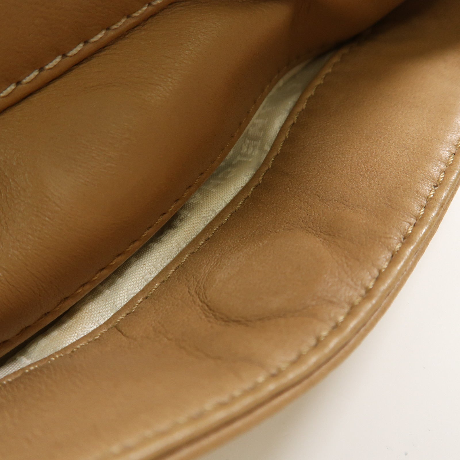 CHANEL 漆皮皮革Chain Shoulder銀扣鏈帶肩背袋淺啡色