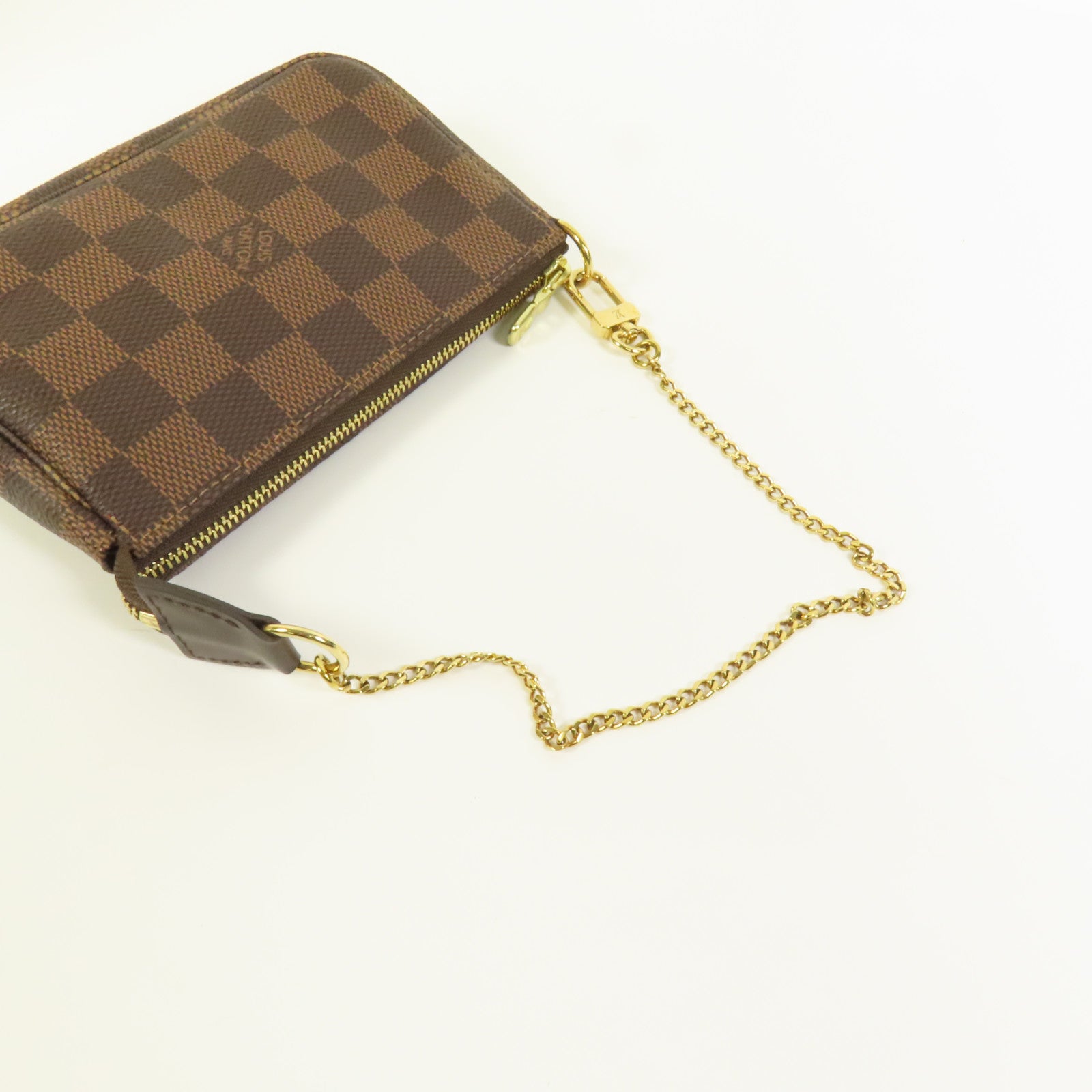 LOUIS VUITTON Damier Mini Pochette Accessories金扣鏈帶手挽袋
