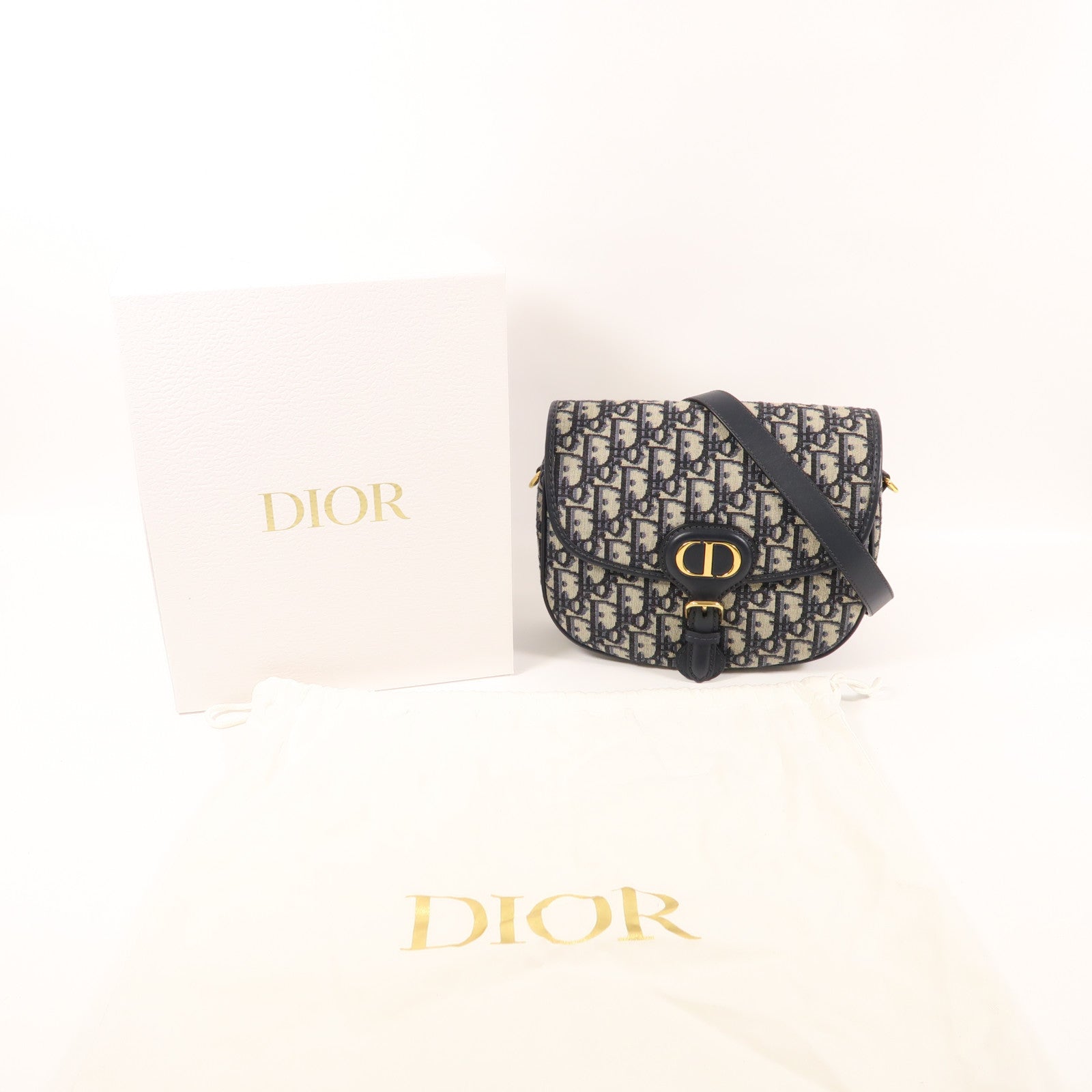 Dior 帆布Bobby Medium金扣肩背袋