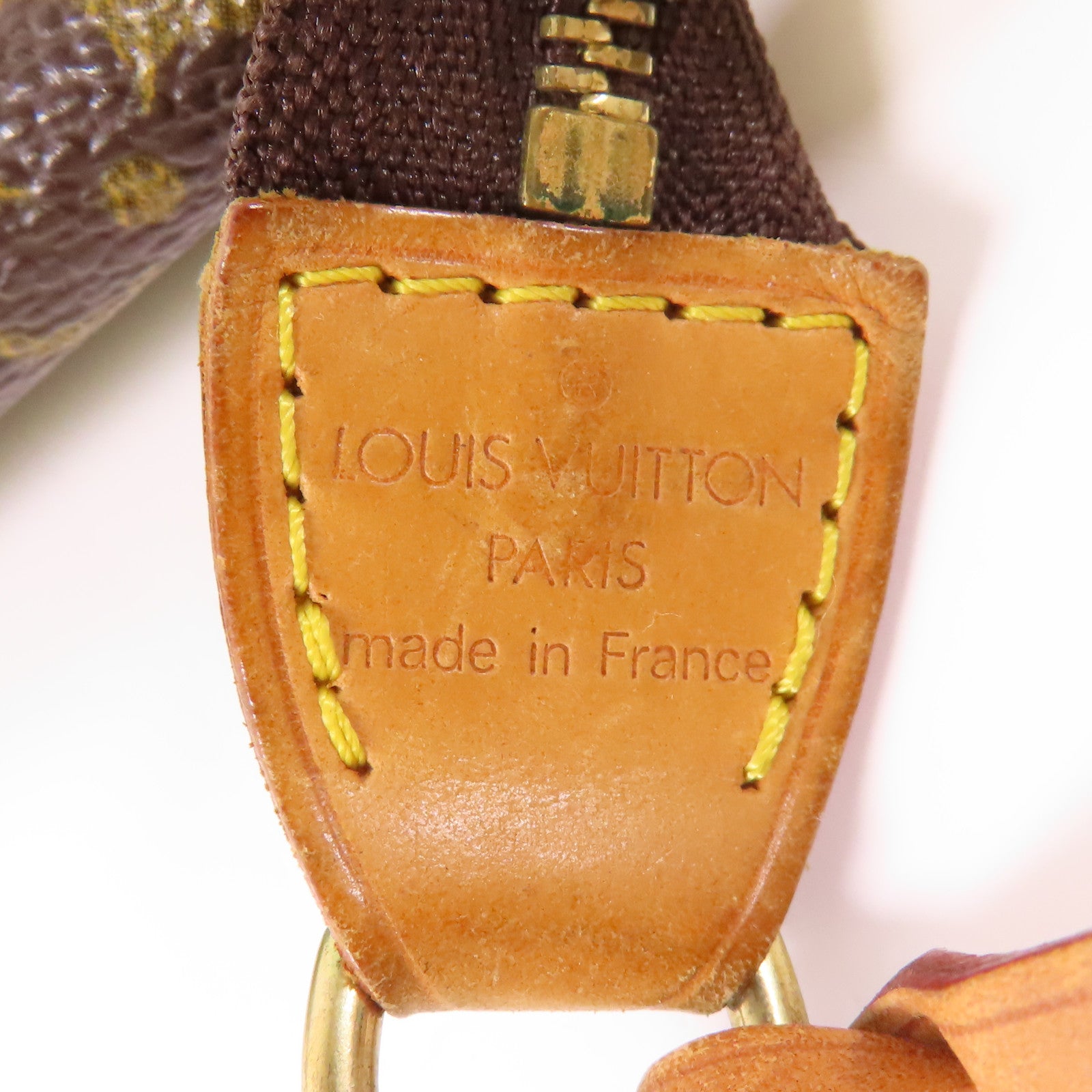 LOUIS VUITTON Monogram Pochette Accessoires金扣手拿包棕色