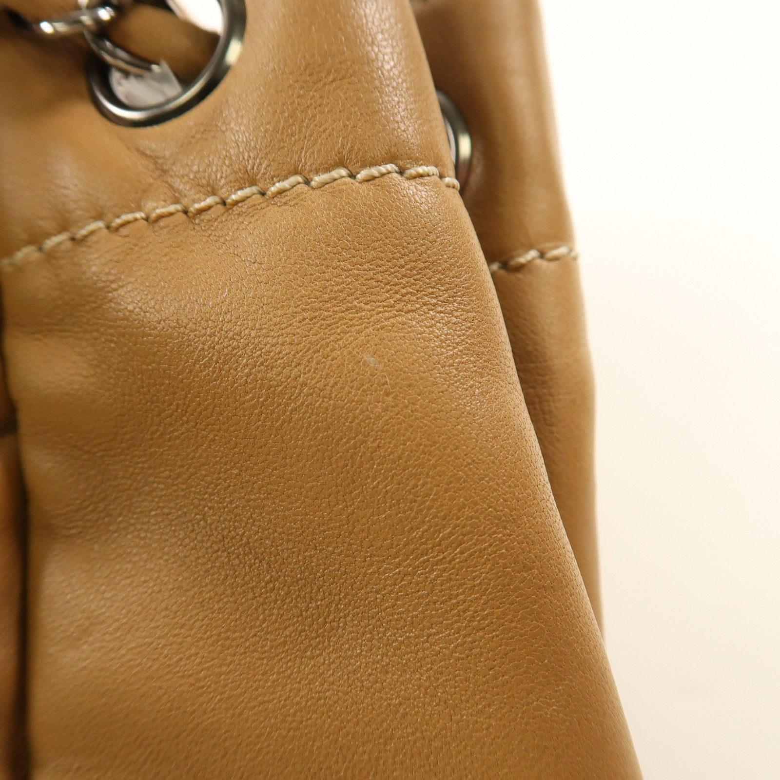 CHANEL 【激減優惠】漆皮皮革Chain Shoulder銀扣鏈帶肩背袋淺啡色