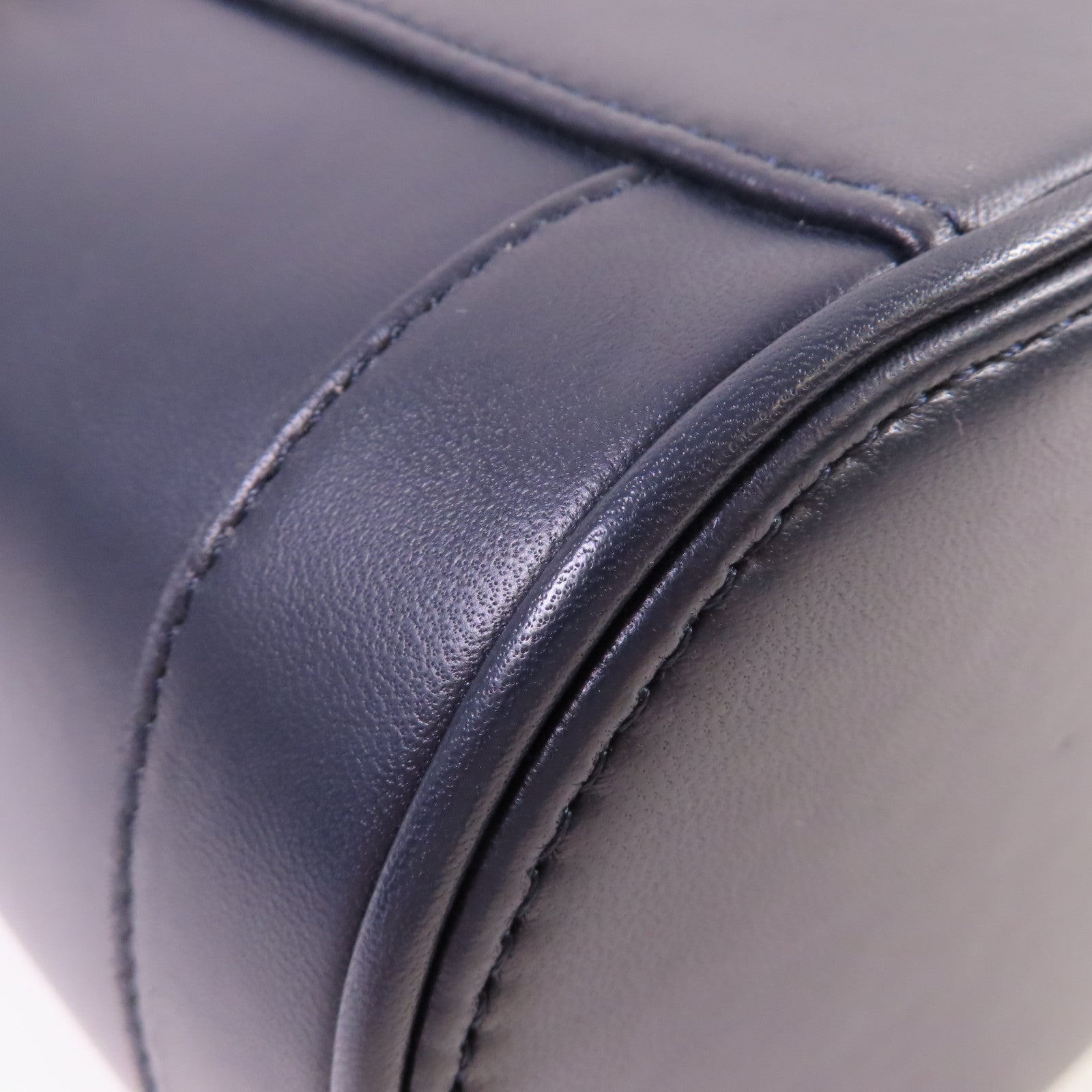 CHANEL 【激減優惠】羊皮皮革Vanity Case Chain Shoulder Bag鏈帶肩背袋深藍色