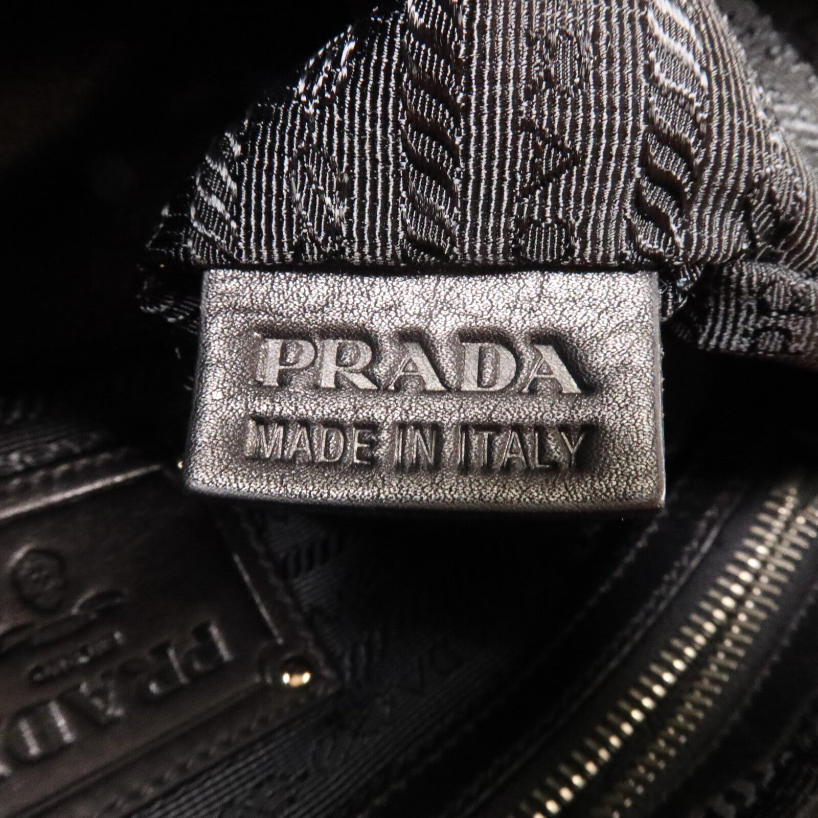 PRADA 牛皮皮革Shoulder Bag肩背袋