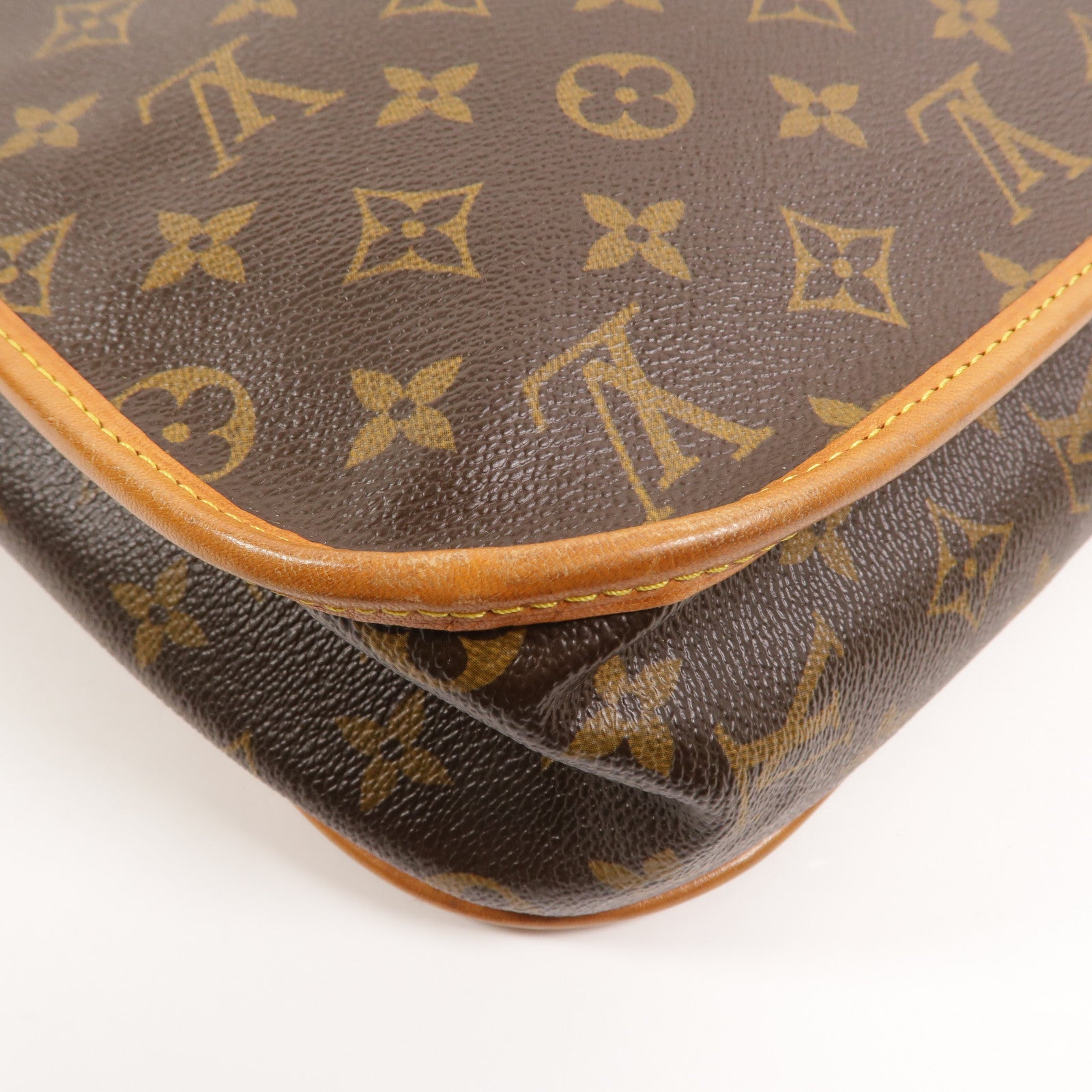 LOUIS VUITTON Monogram Bosphore金扣肩背袋