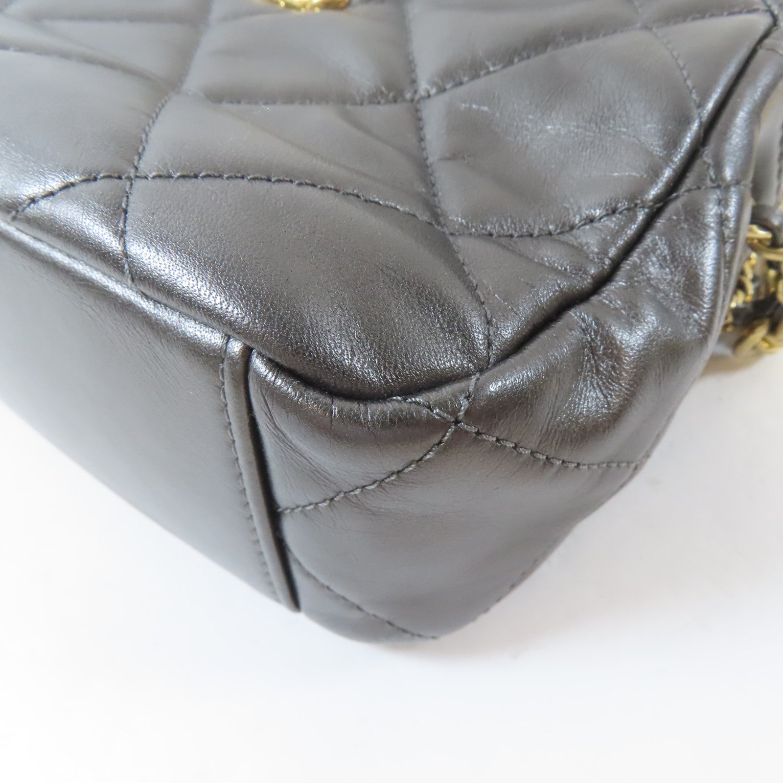 CHANEL 菱格羊皮皮革Camera Bag金扣鏈帶肩背袋灰色