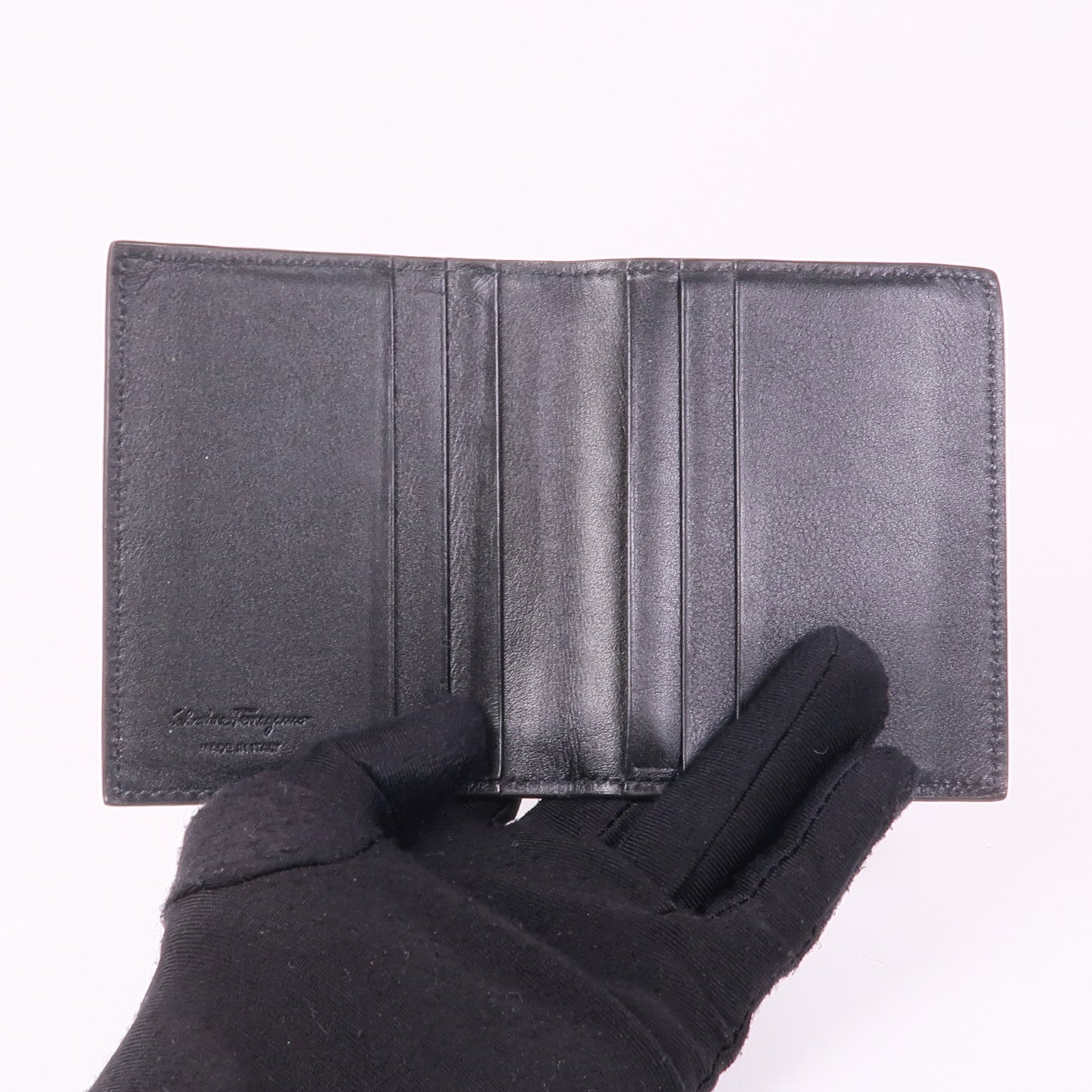 Salvatore Ferragamo 皮革Gancini Card Holder銀扣卡片套