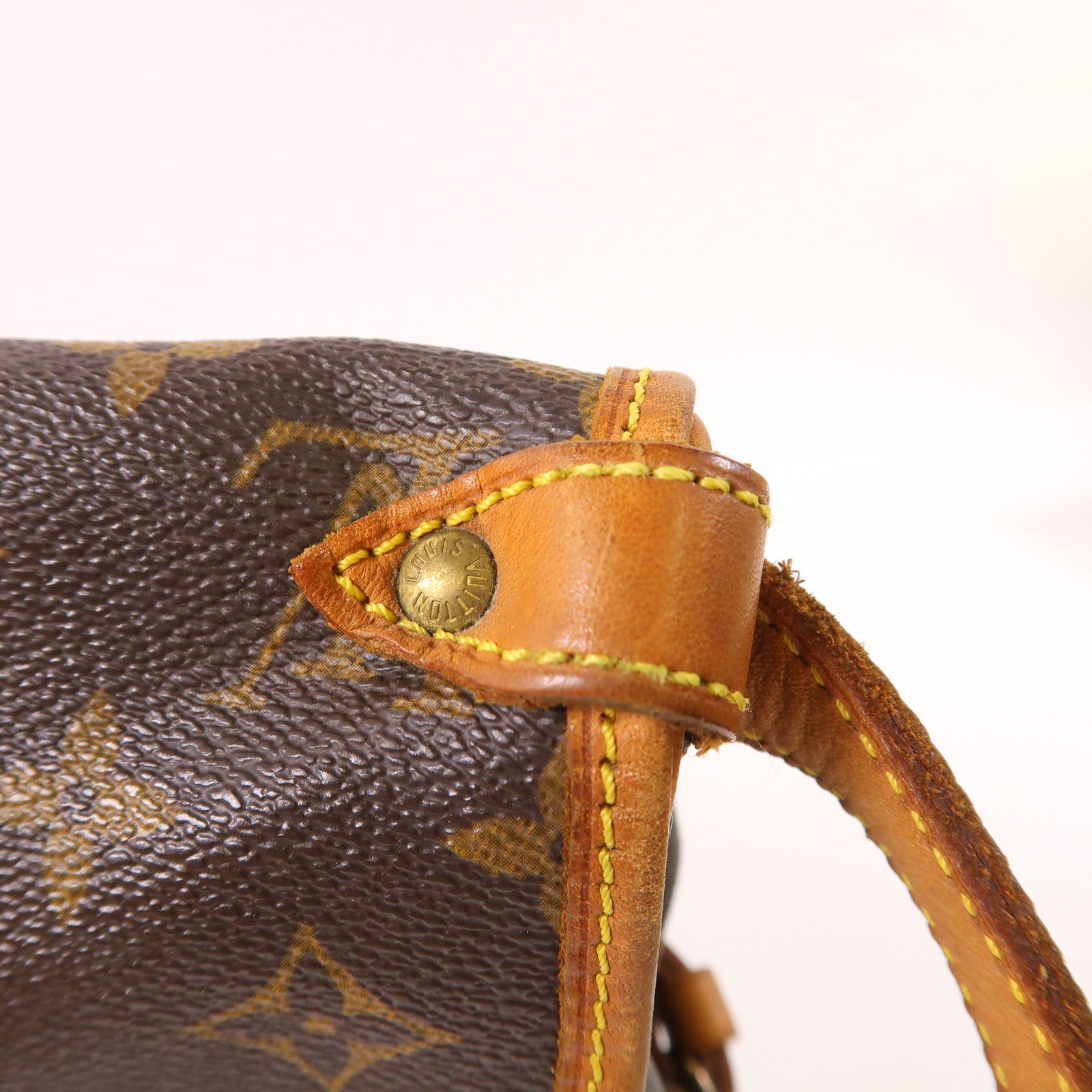 LOUIS VUITTON LV GHW Saumur 30 Shoulder Bag M42256 Monogram Brown