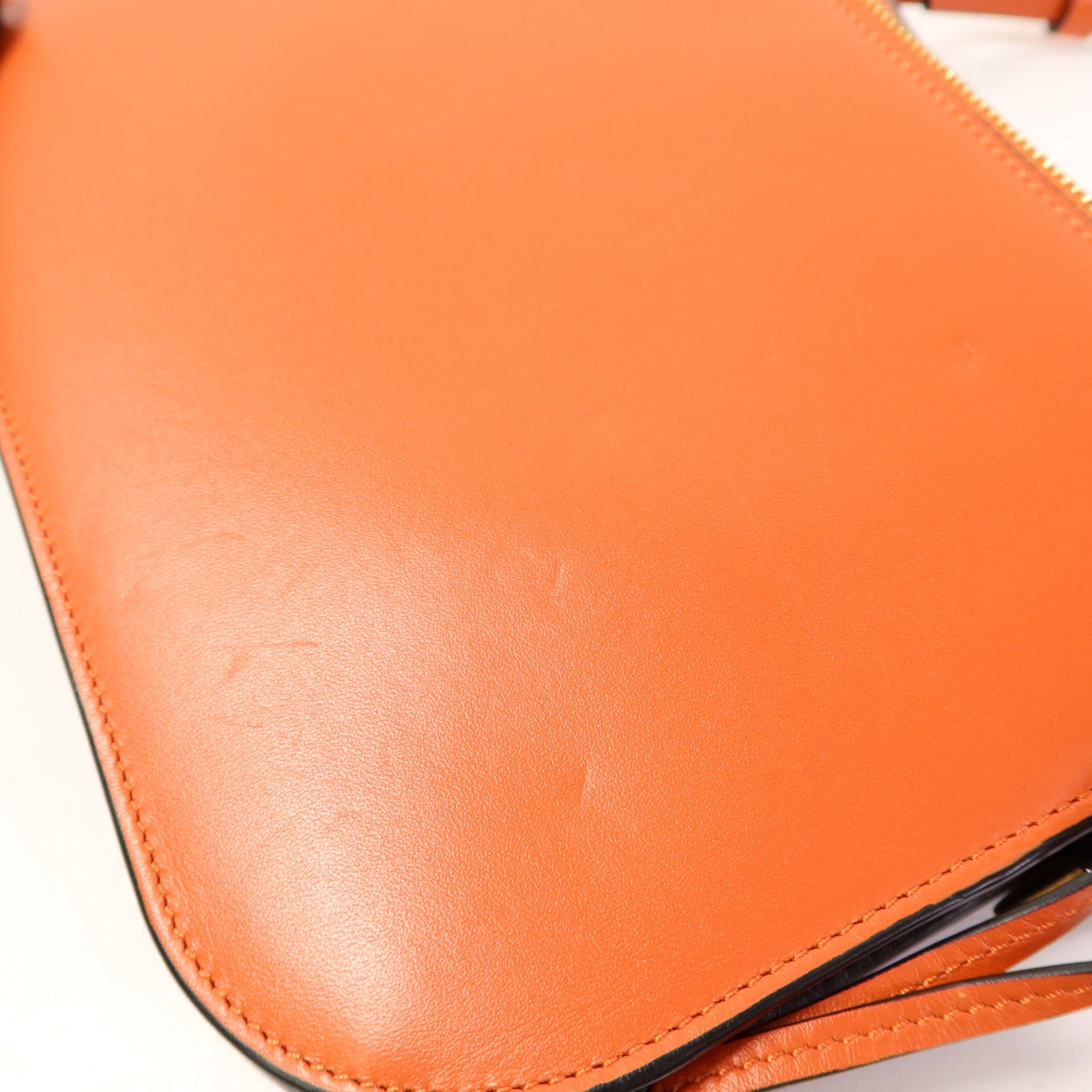 LOEWE 牛皮皮革Gate Double金扣肩背袋