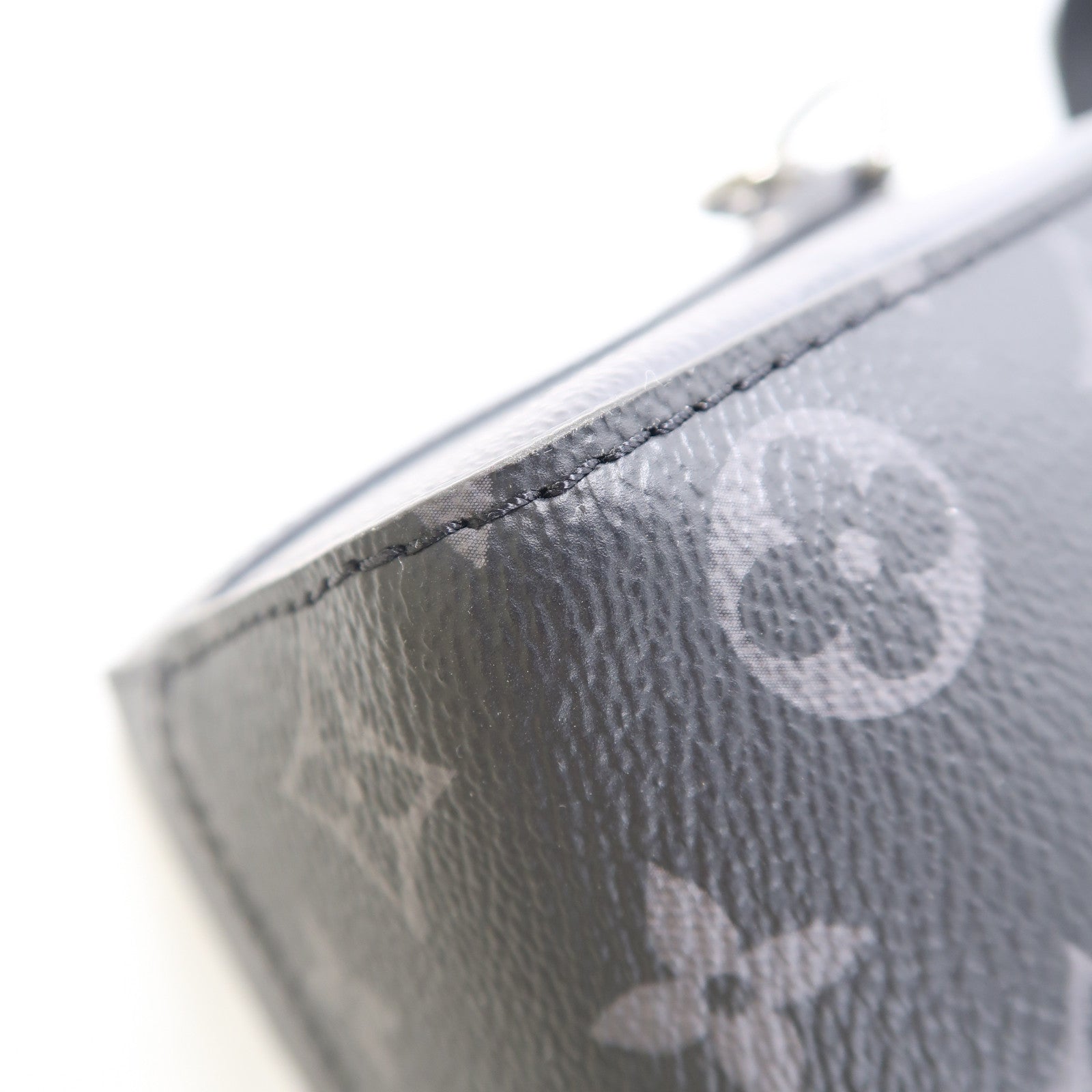 LOUIS VUITTON Monogram Eclipse Keepall Bandouliere銀扣肩背袋黑色