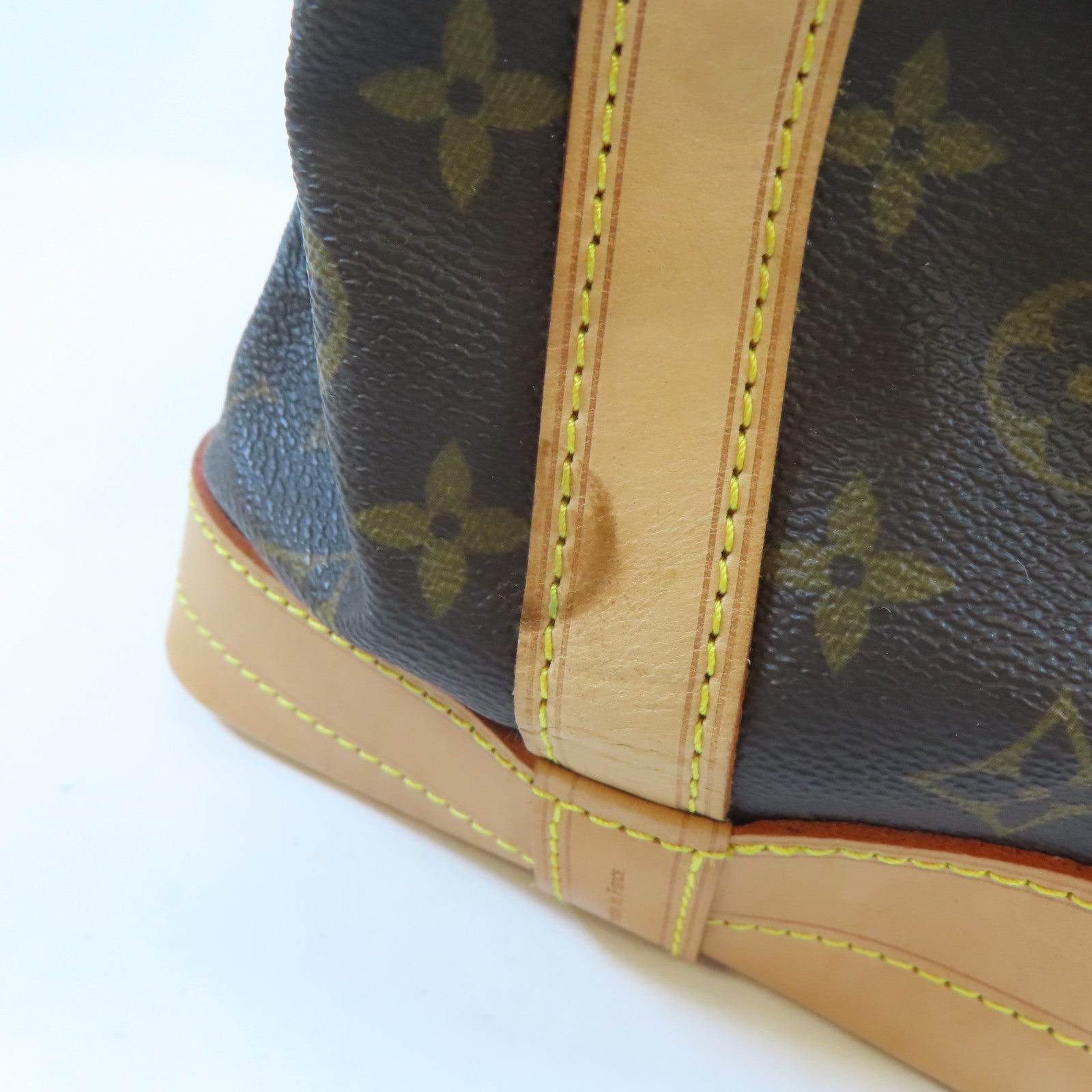 LOUIS VUITTON Monogram Noe Bucket Bag金扣肩背袋啡色