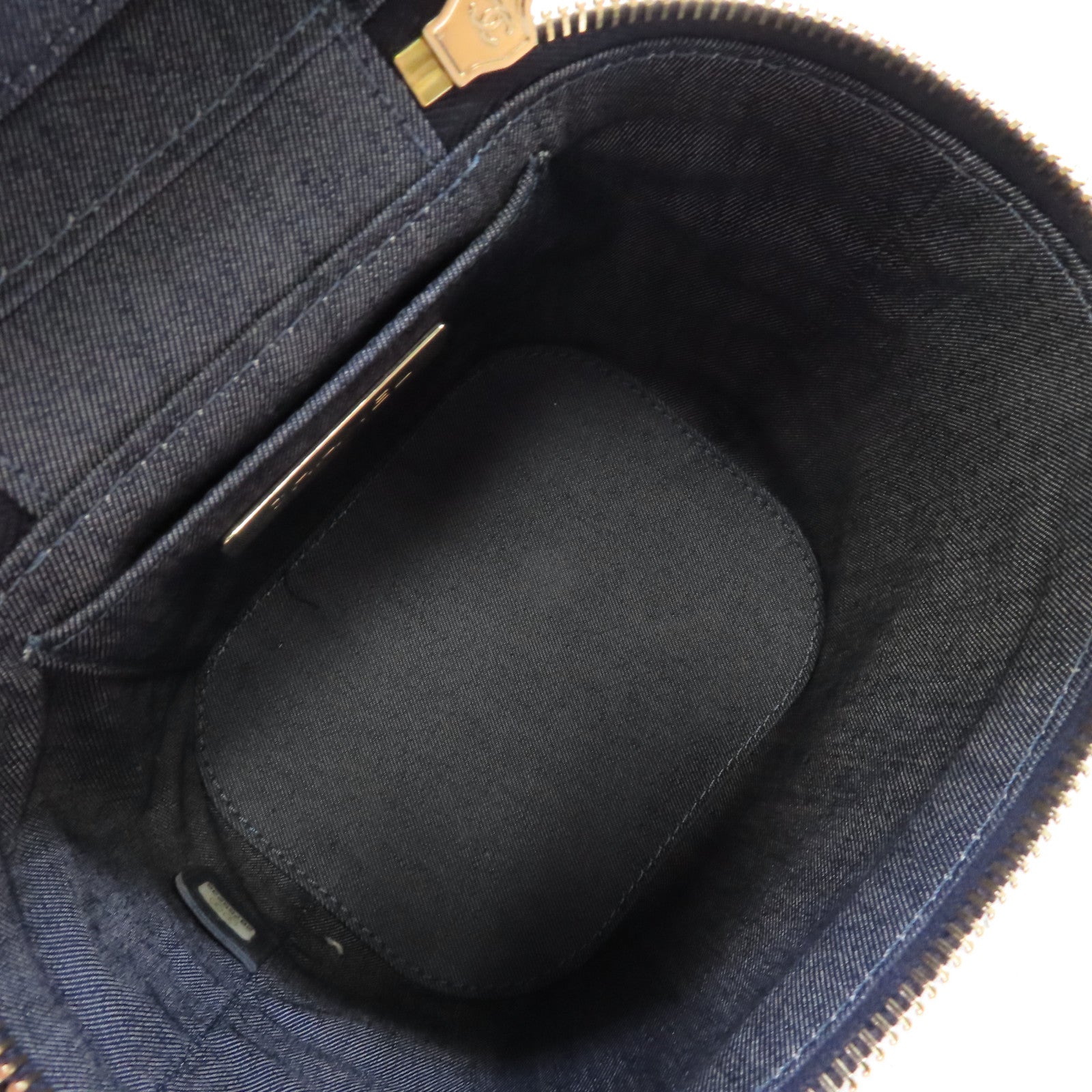 CHANEL 【激減優惠】羊皮皮革Vanity Case Chain Shoulder Bag鏈帶肩背袋深藍色