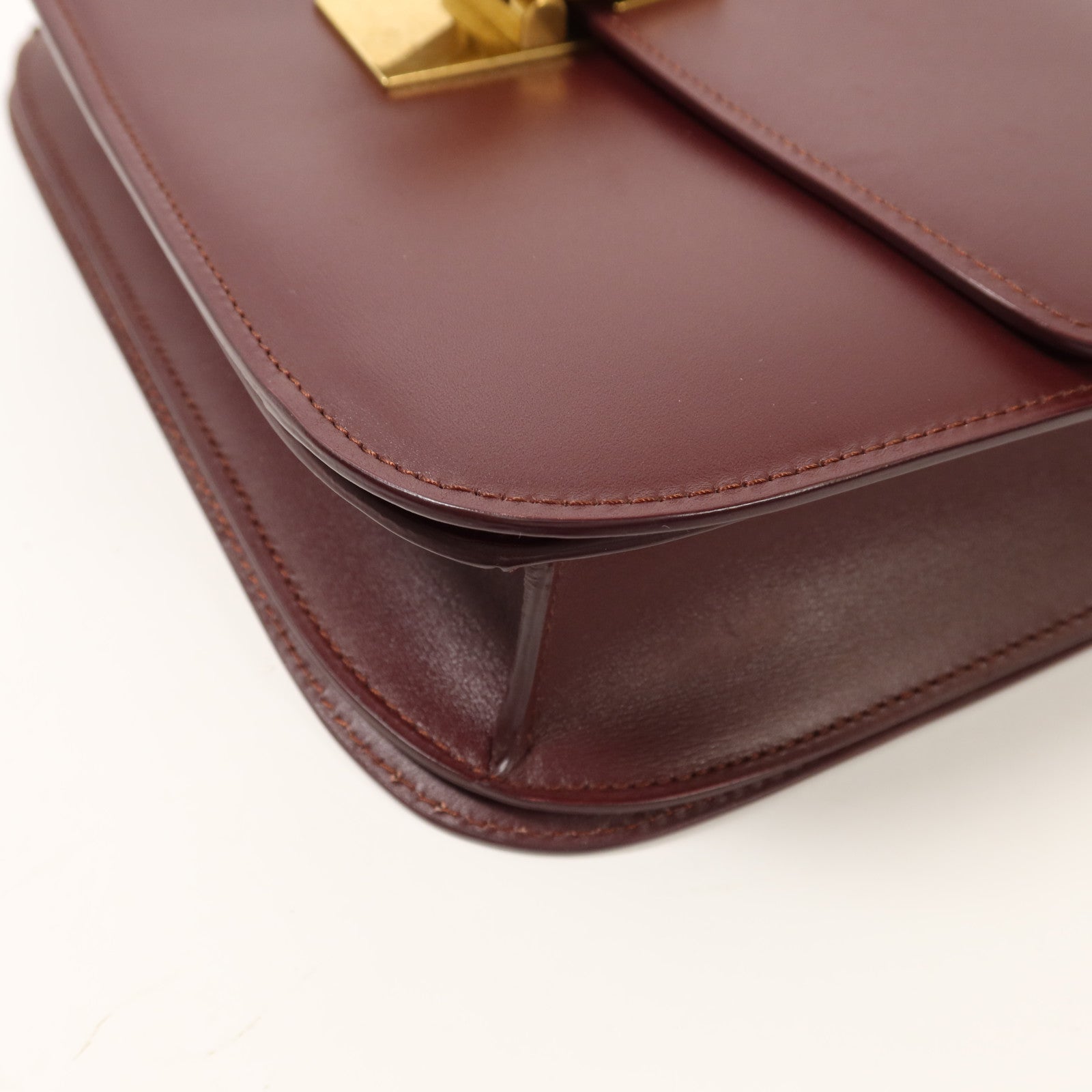 CELINE 牛皮皮革Classic Box金扣肩背袋