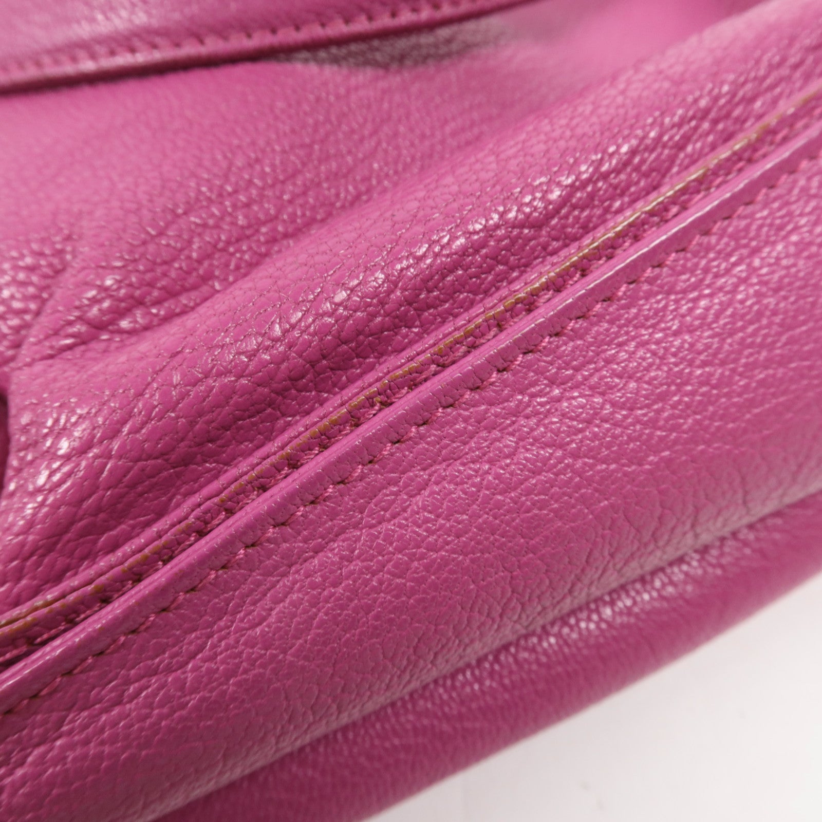 LOEWE 牛皮皮革Shoulder Bag銀扣肩背袋