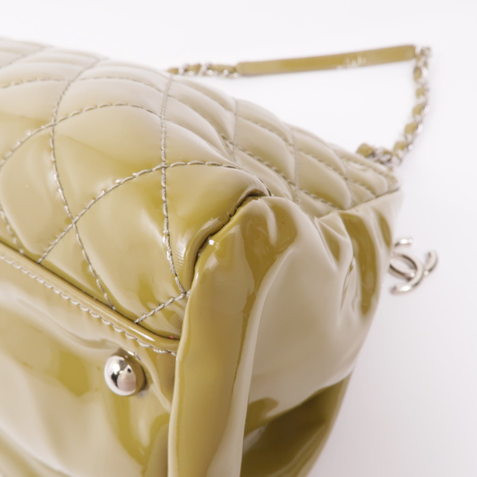 CHANEL 漆皮皮革Chain Shoulder銀扣鏈帶肩背袋