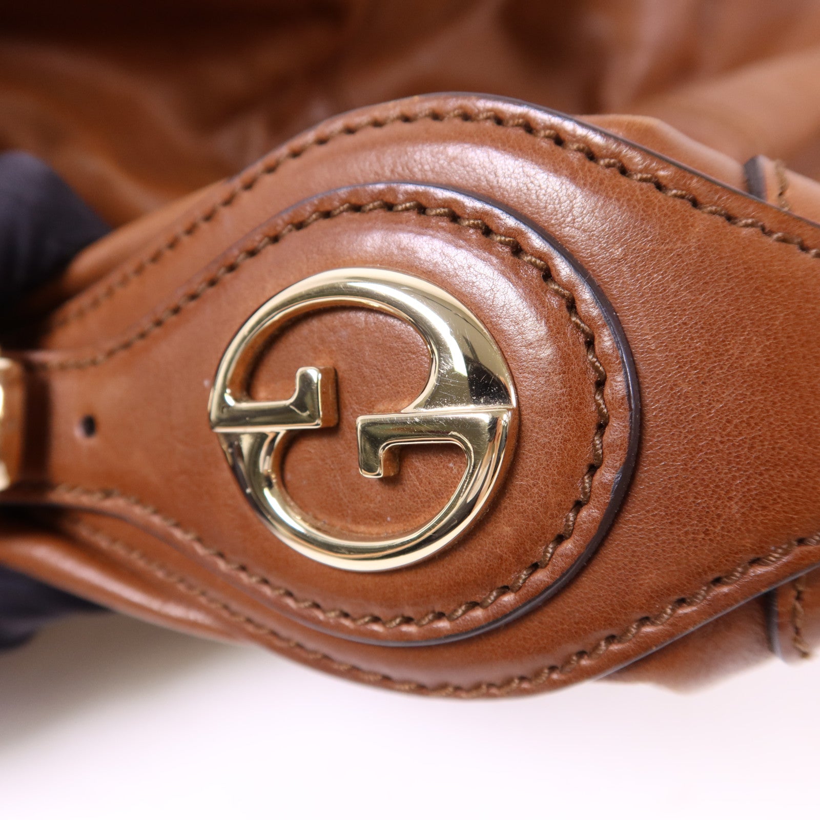 GUCCI 牛皮皮革Shoulder Bag金扣肩背袋