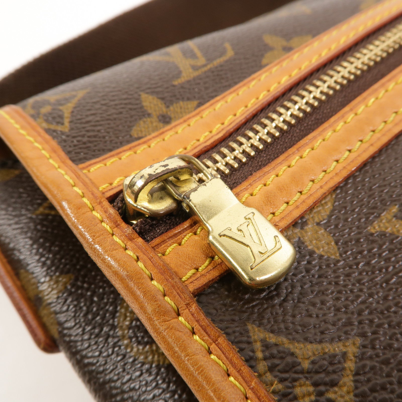 LOUIS VUITTON Monogram Bosphore金扣肩背袋