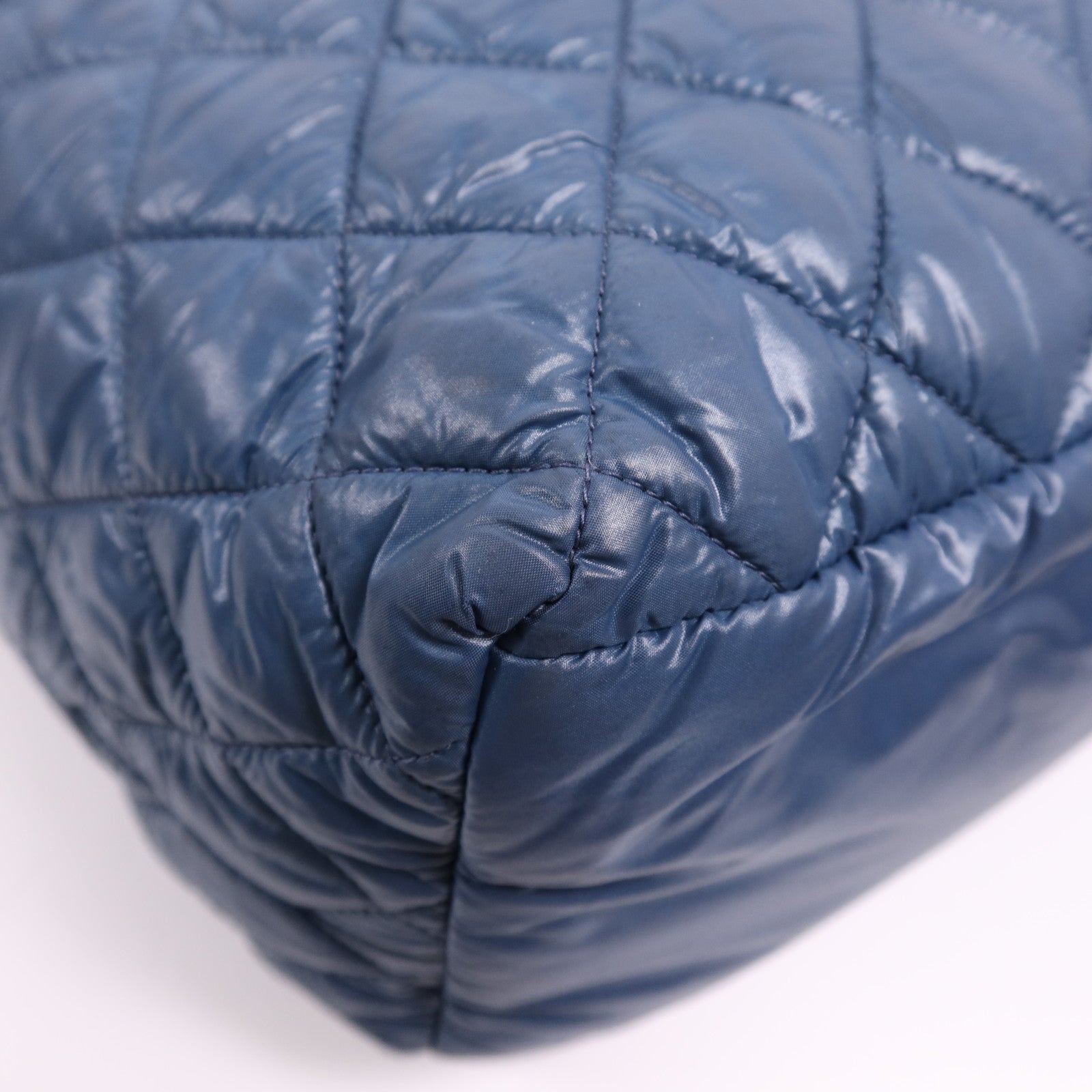 CHANEL 尼龍Coco Cocoon Small銀扣手挽袋