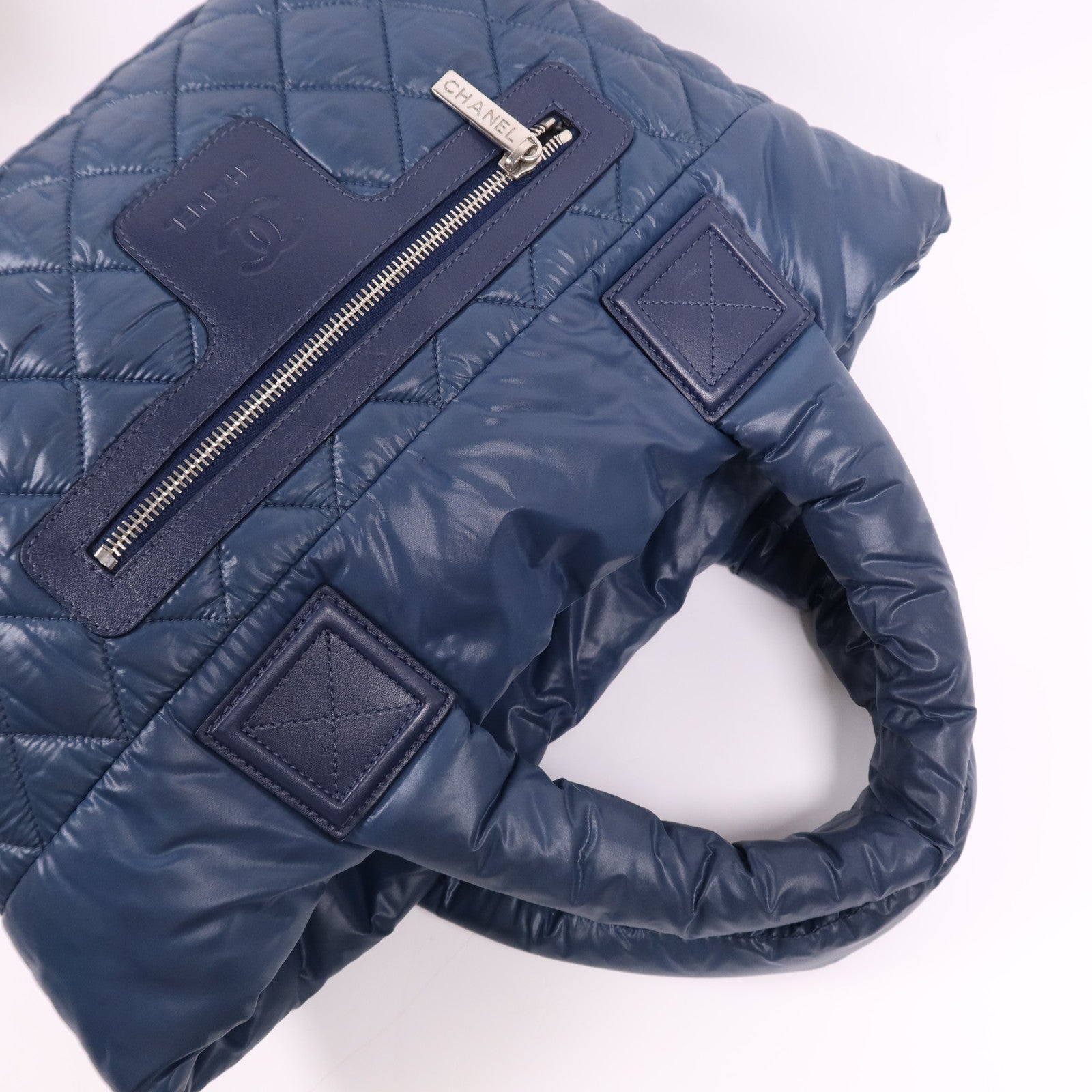 CHANEL 尼龍Coco Cocoon Small銀扣手挽袋