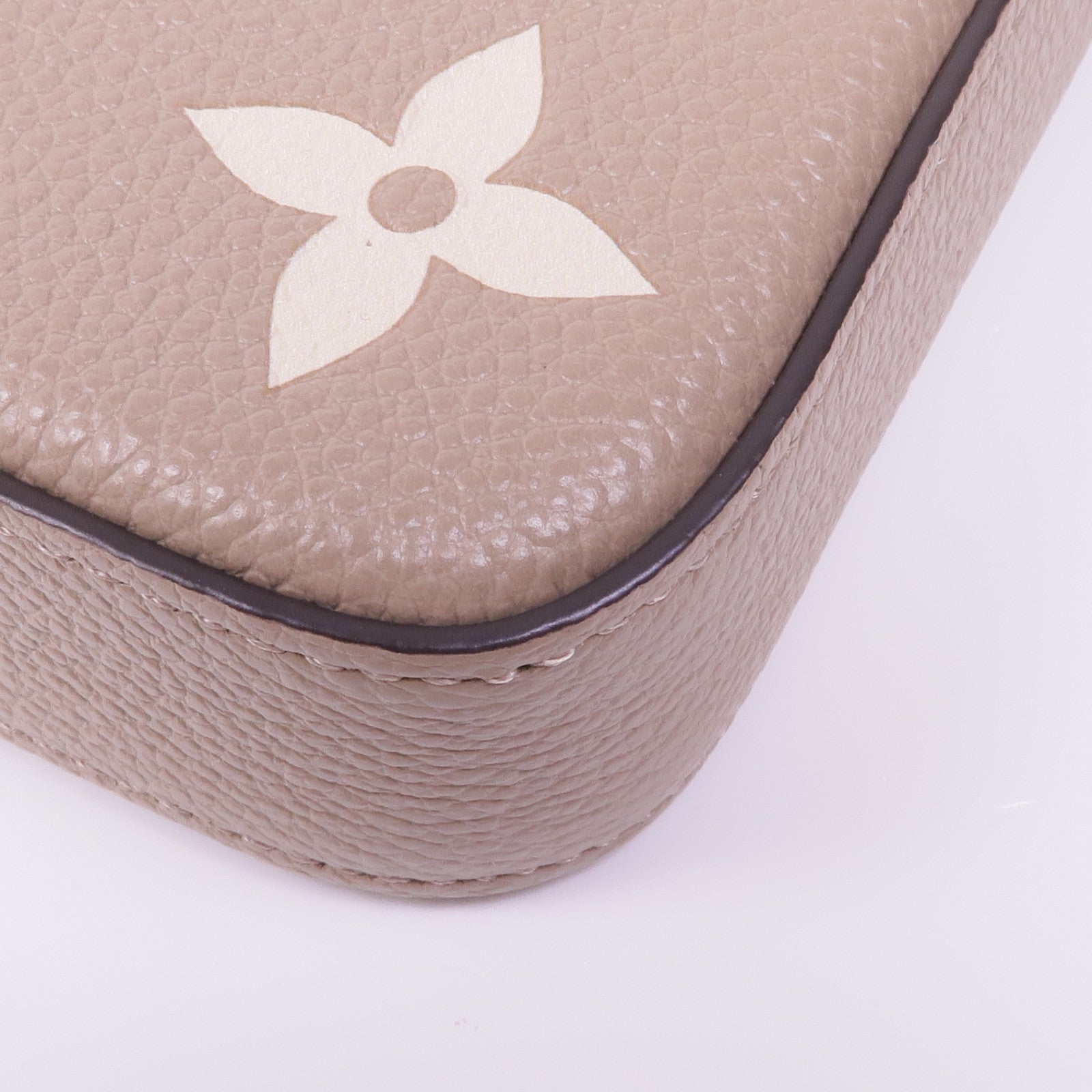 LOUIS VUITTON Monogram Empreinte Felicie Pochette金扣鏈帶肩背袋