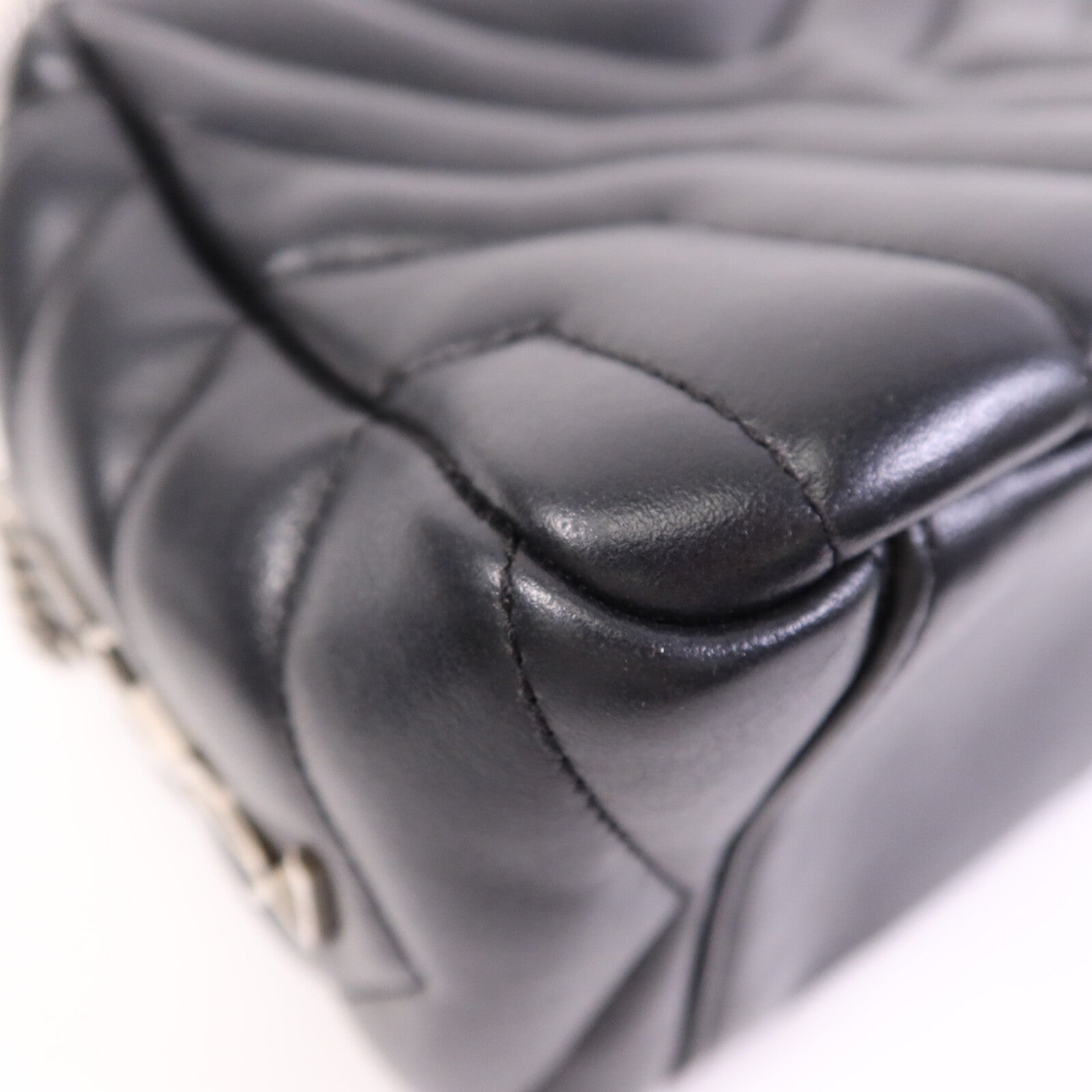 SAINT LAURENT 牛皮皮革Loulou銀扣鏈帶肩背袋