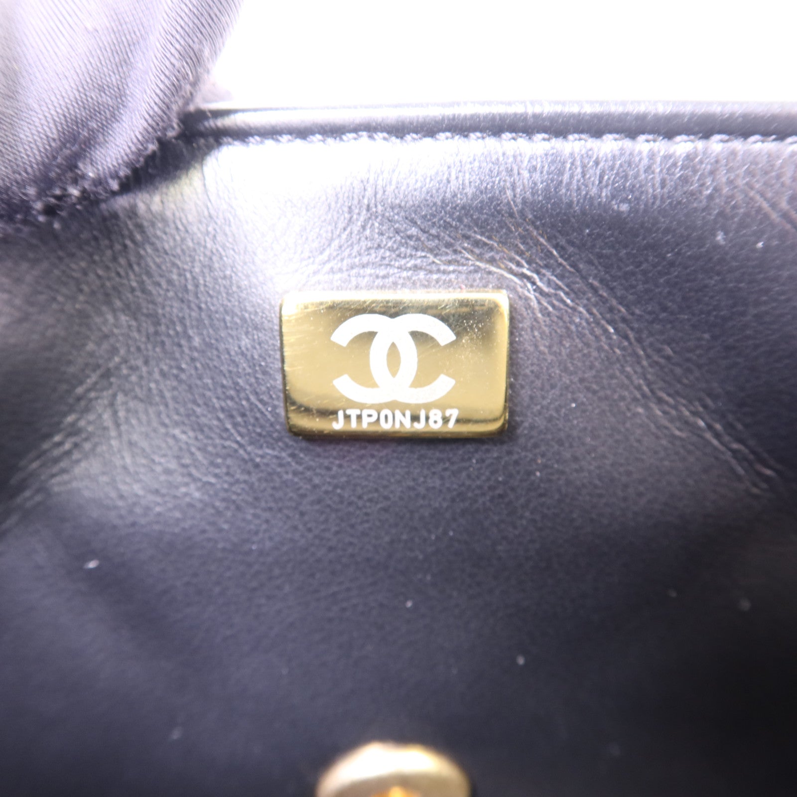 CHANEL 羊皮皮革Matelasse Mini Flap金扣鏈帶肩背袋