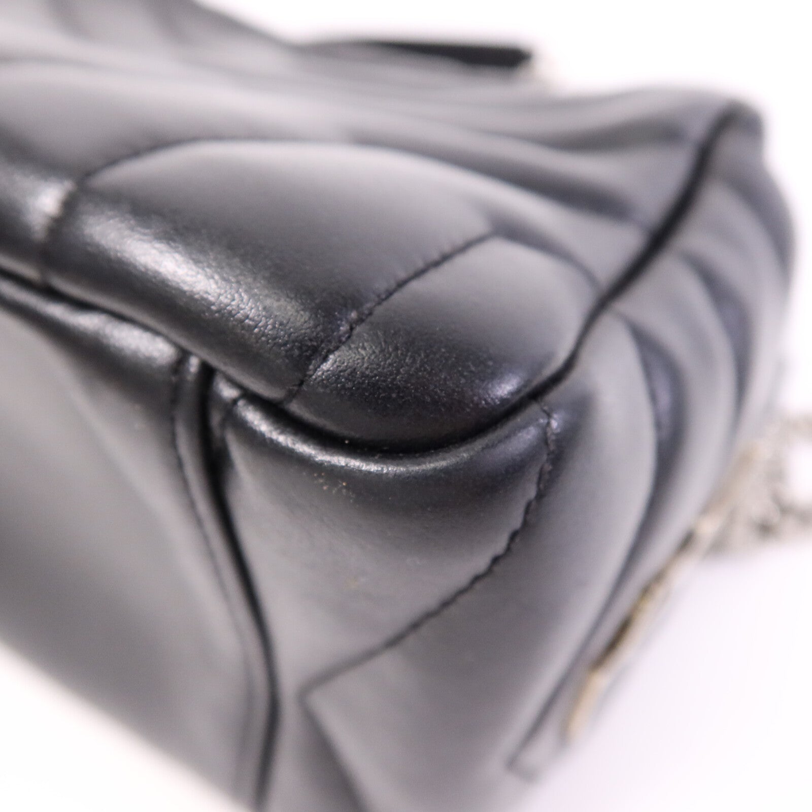 SAINT LAURENT 牛皮皮革Loulou銀扣鏈帶肩背袋