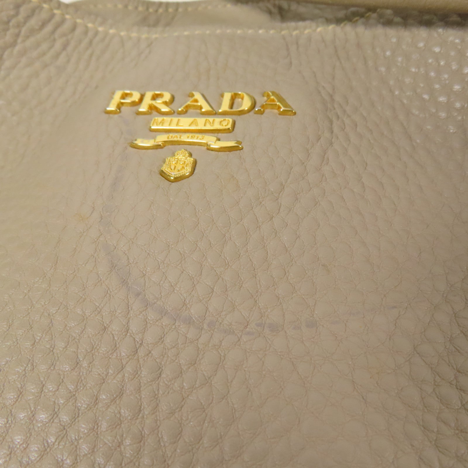 PRADA 皮革Vittelo Daino金扣肩背袋