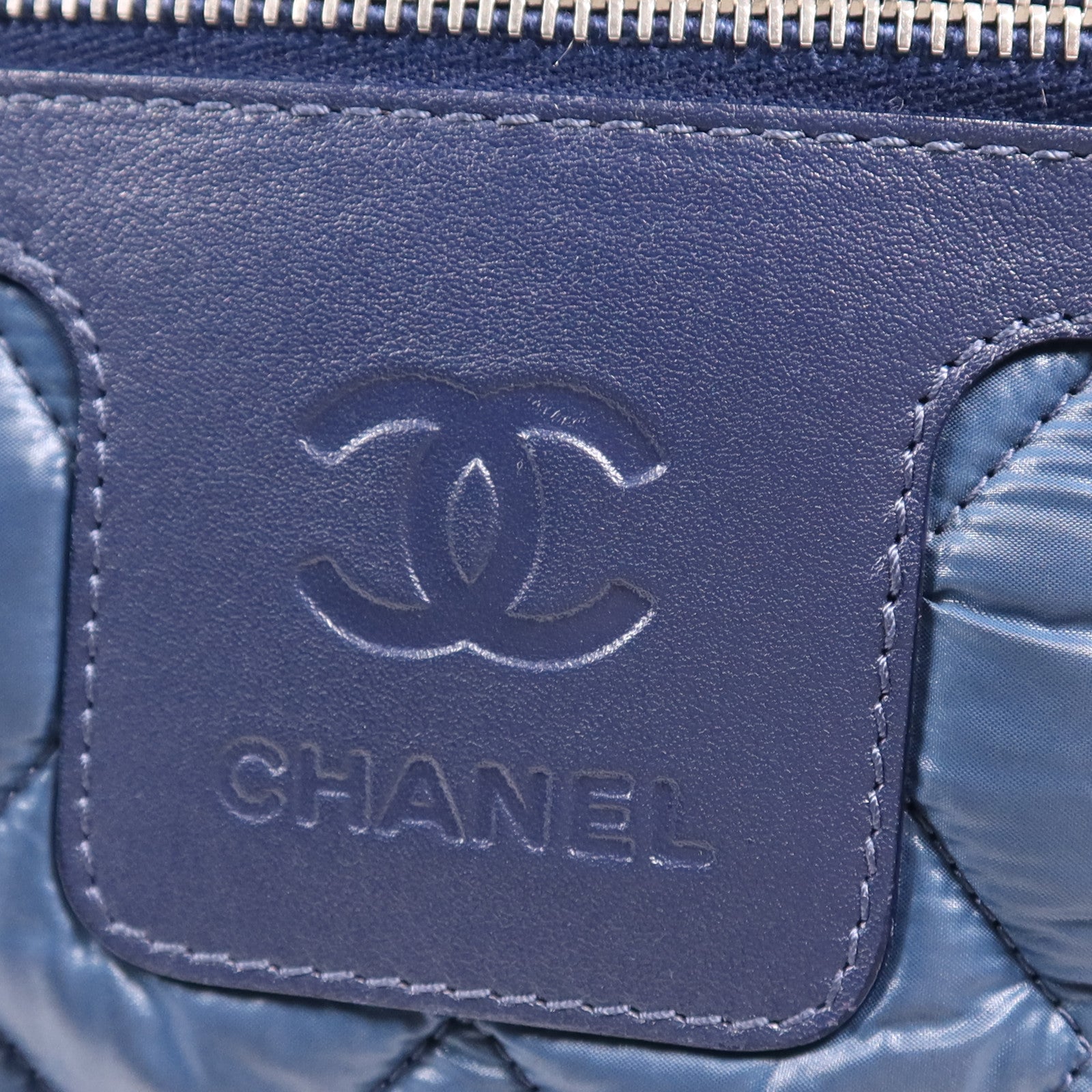 CHANEL 尼龍Coco Cocoon Small銀扣手挽袋