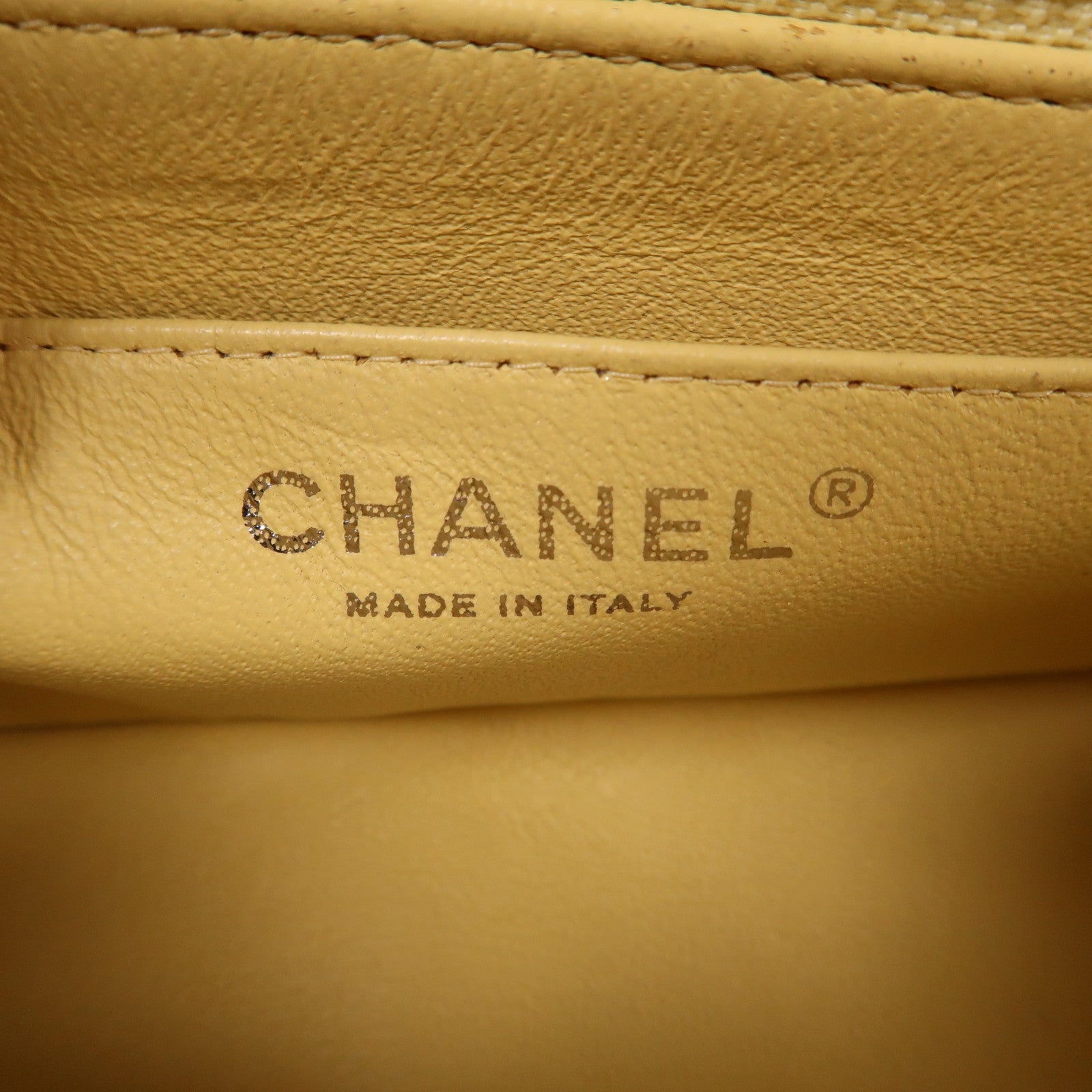CHANEL 【激減優惠】菱格漆皮皮革Chain Shoulder銀扣鏈帶肩背袋黃色