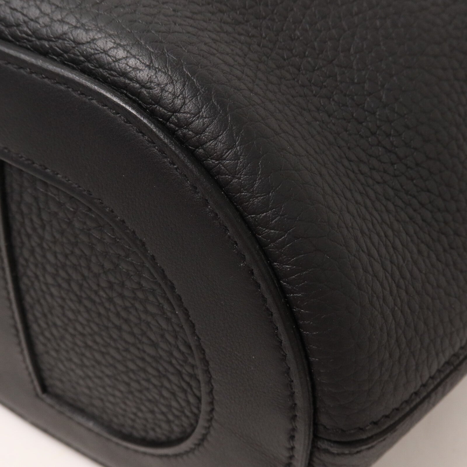HERMES Clemence皮革In The Loop 18手挽袋Noir