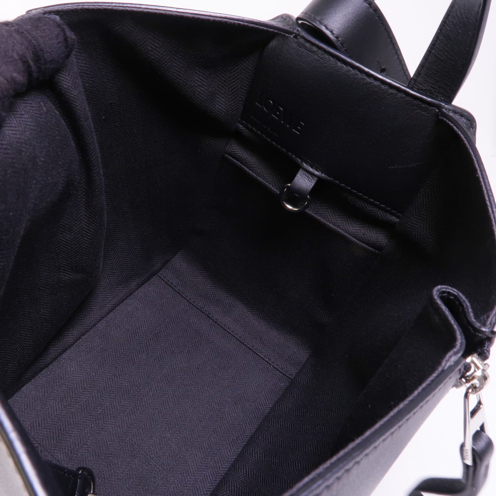 LOEWE 牛皮皮革Hammock Small銀扣手挽肩背兩用袋