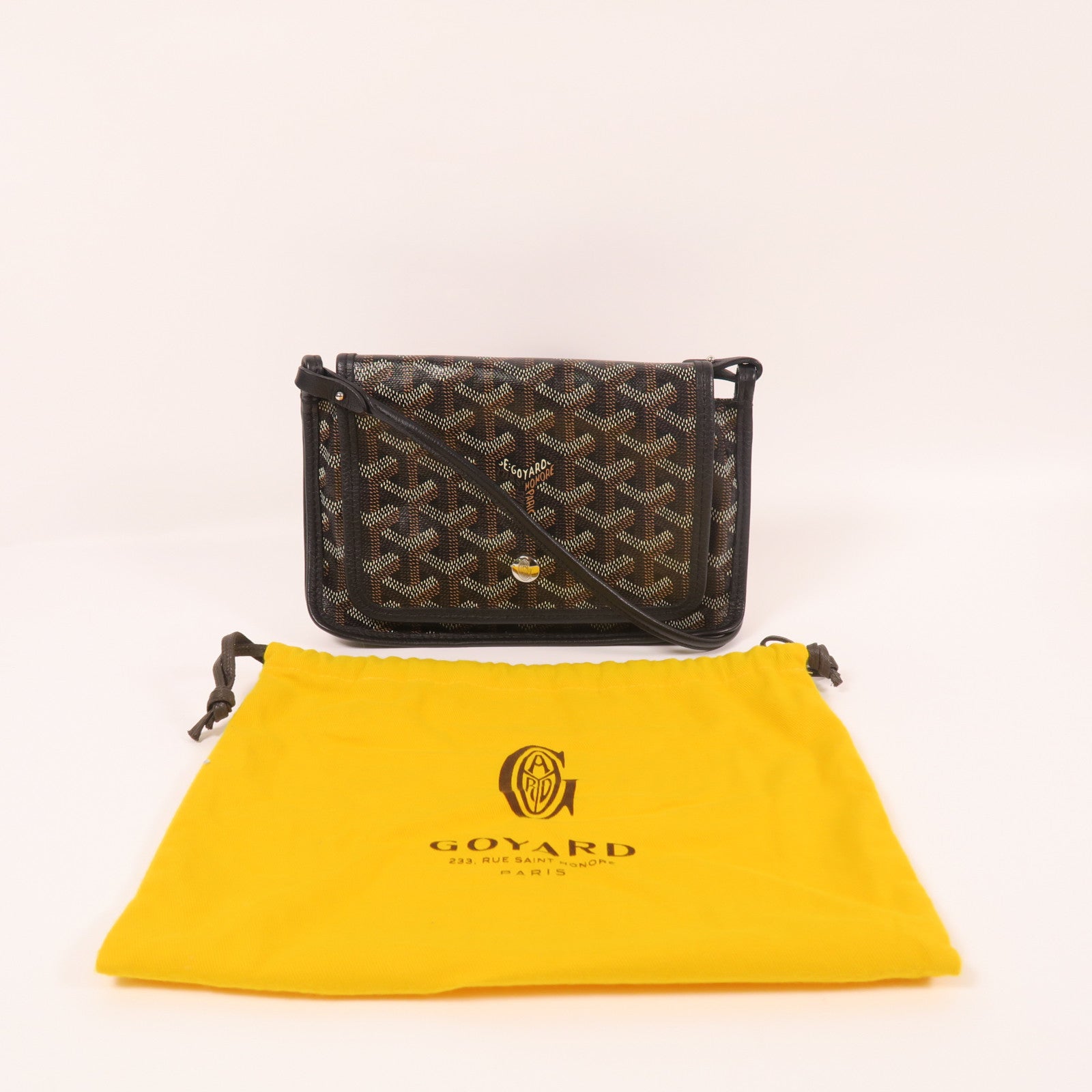 GOYARD 塗層帆布Plumet Pocket銀扣肩背袋