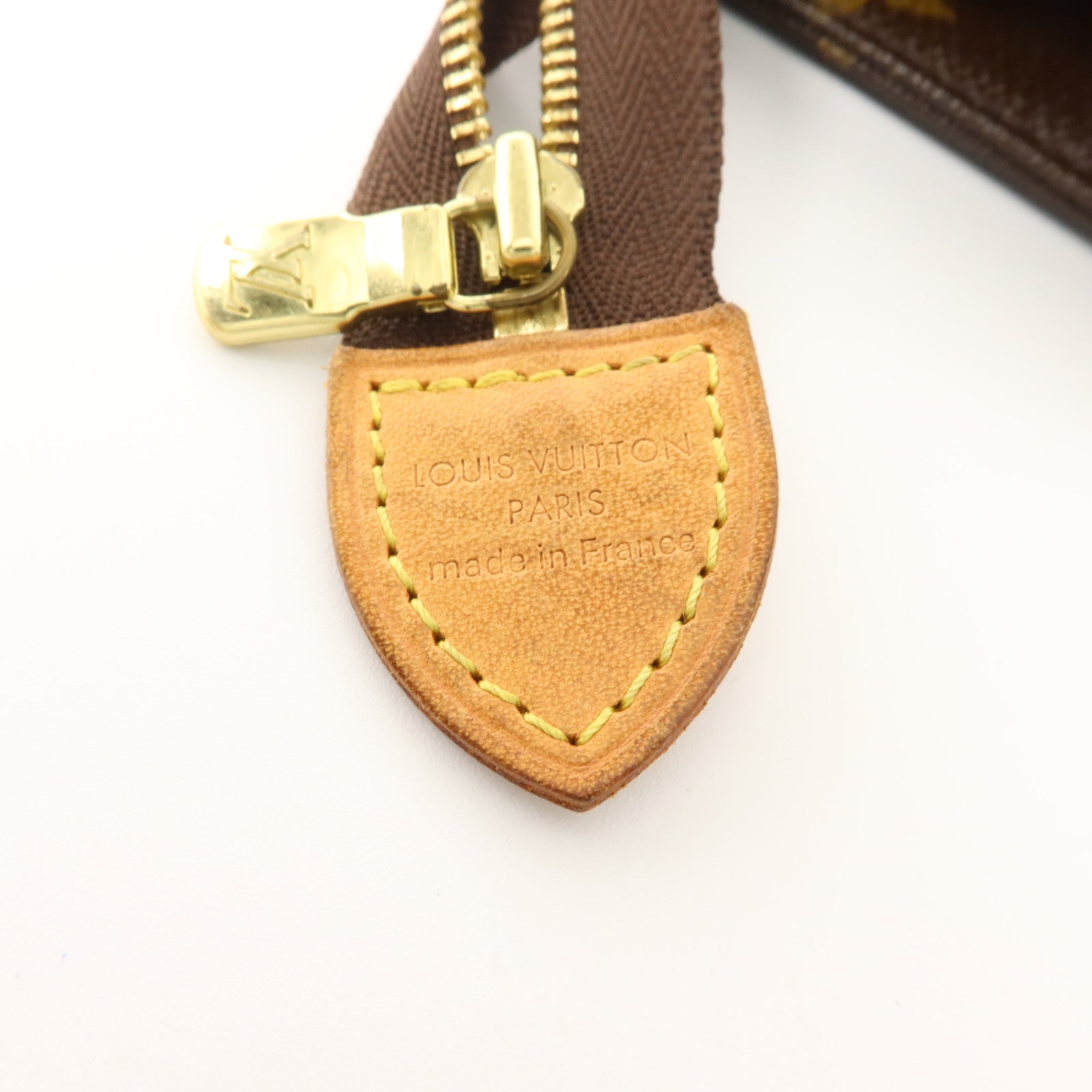 LOUIS VUITTON Monogram Toiletry Pouch 19金扣手拿包棕色