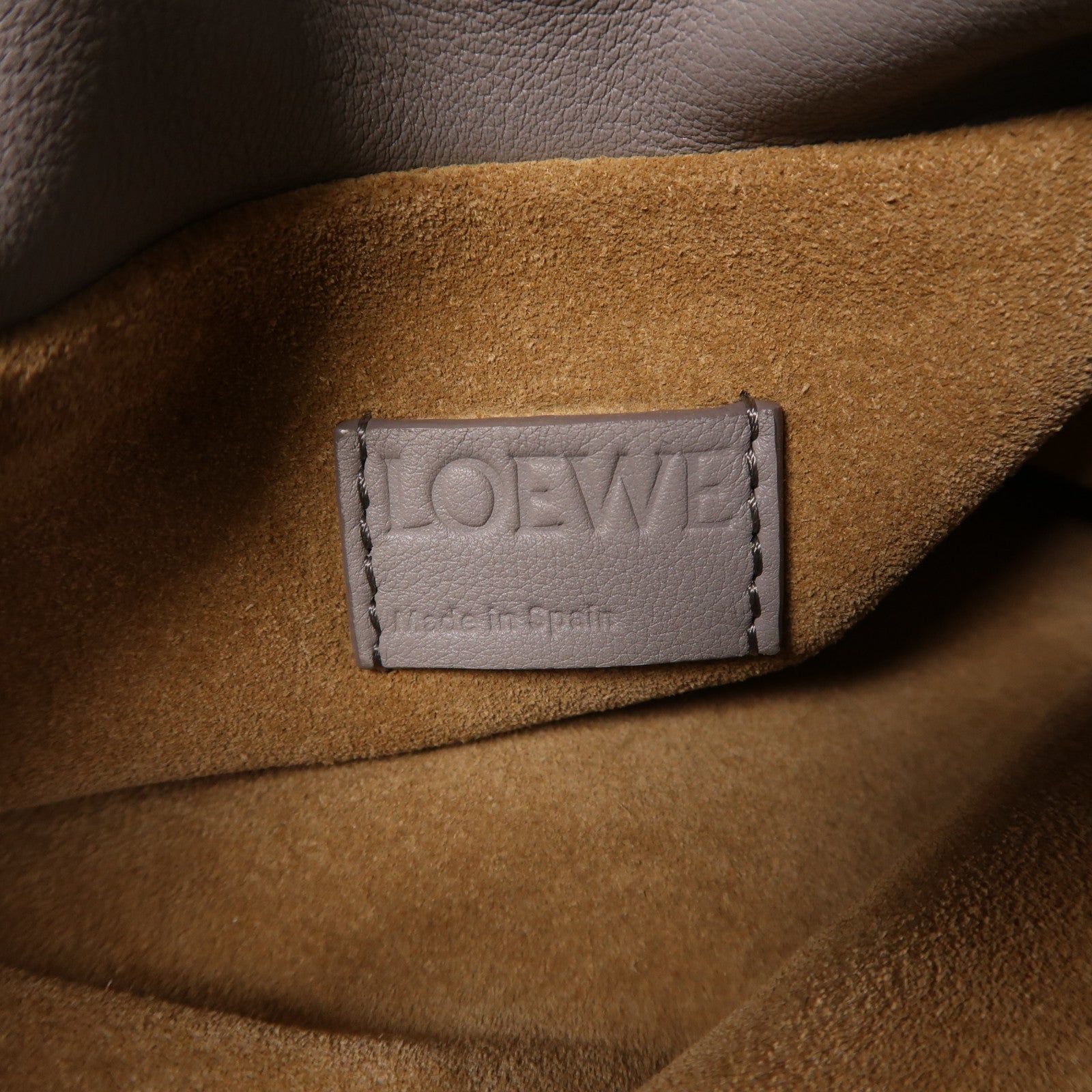 LOEWE 羊皮皮革Flamenco銀扣肩背袋灰色