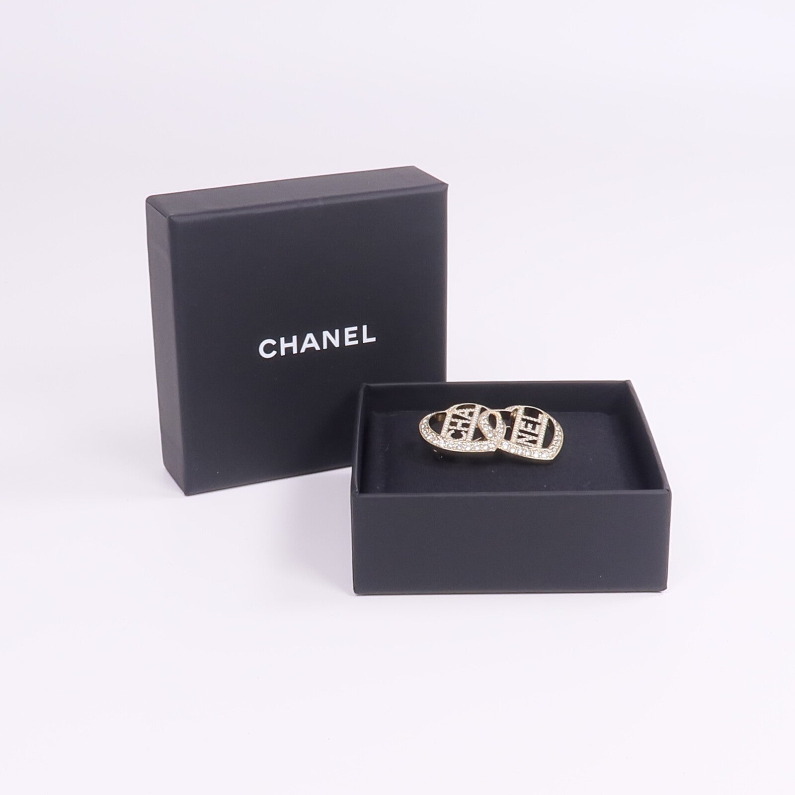 CHANEL 金屬Brooch金扣胸針