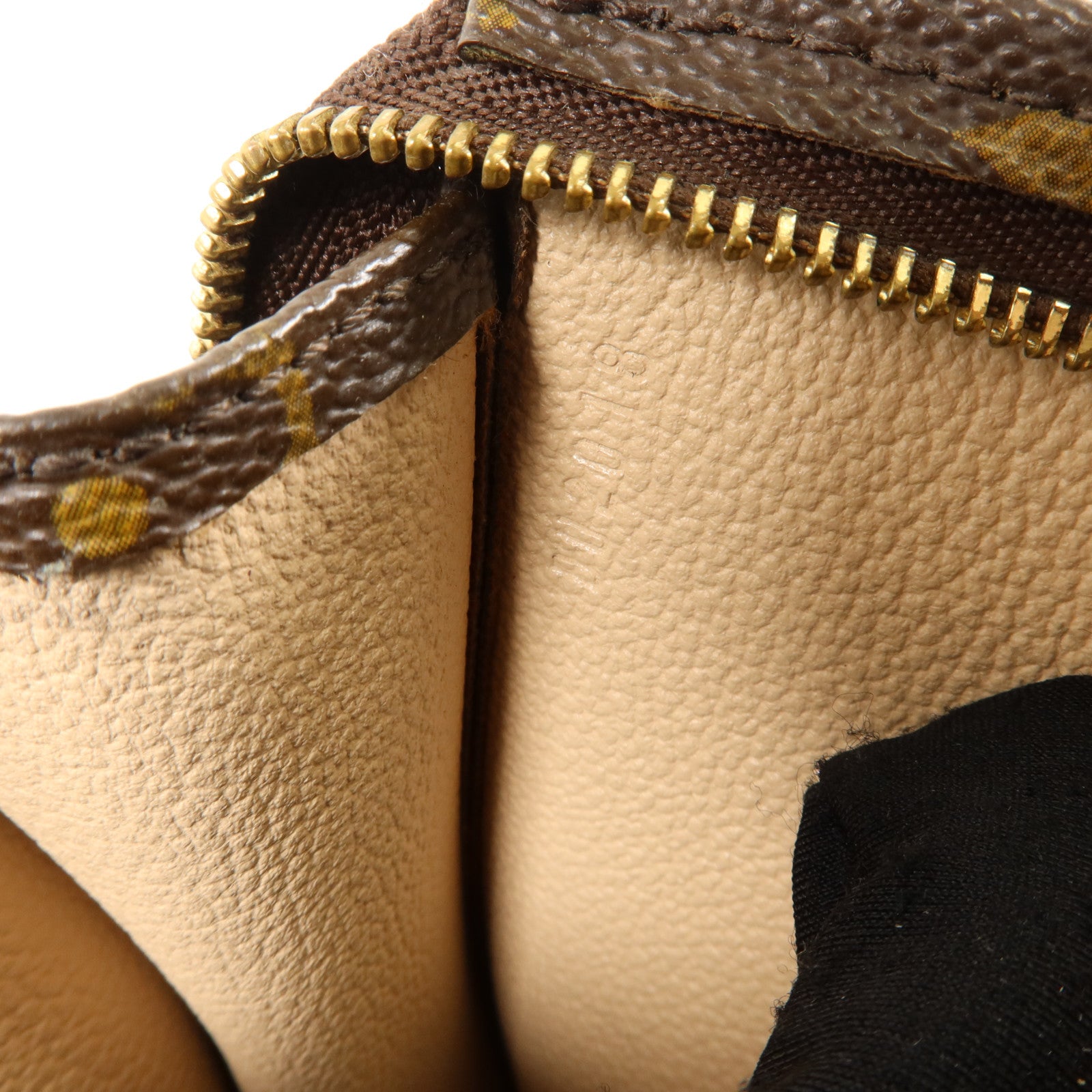 LOUIS VUITTON Monogram Toiletry Pouch 19金扣手拿包棕色