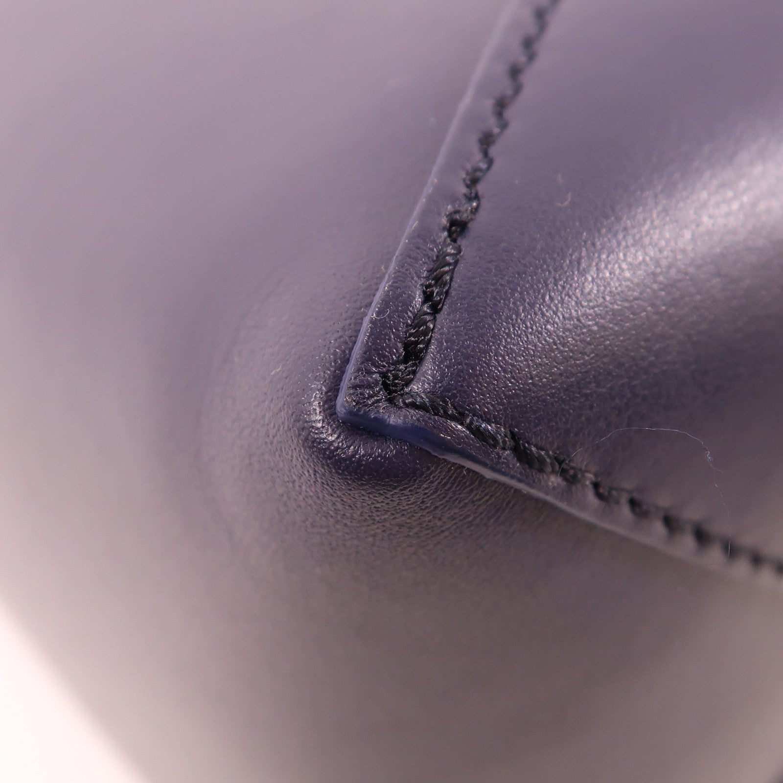 LOEWE 牛皮皮革Puzzle Fold Wash Bag銀扣手拿包