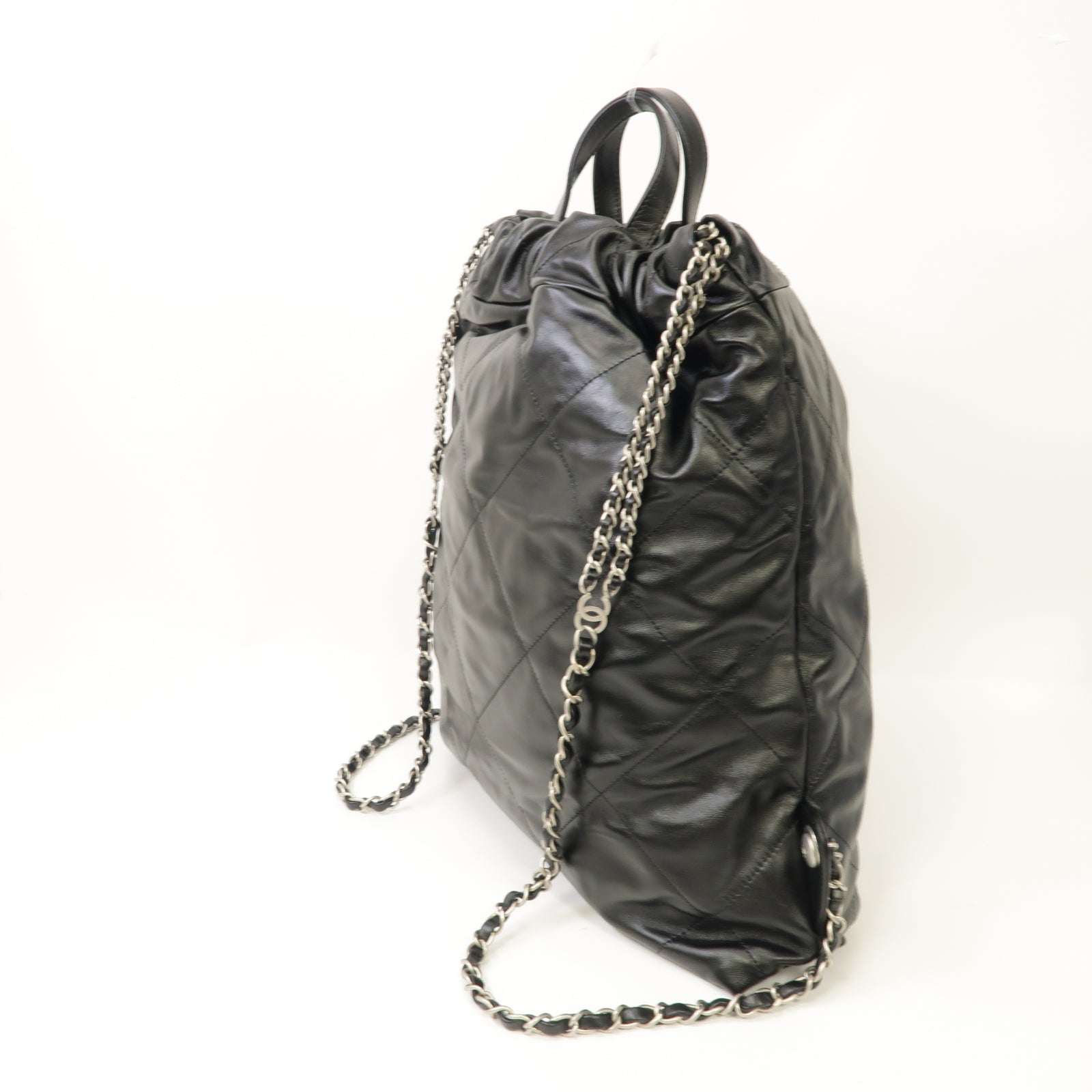 CHANEL 【清倉大減價】菱格牛皮皮革Chanel 22 Backpack銀扣雙肩背包黑色