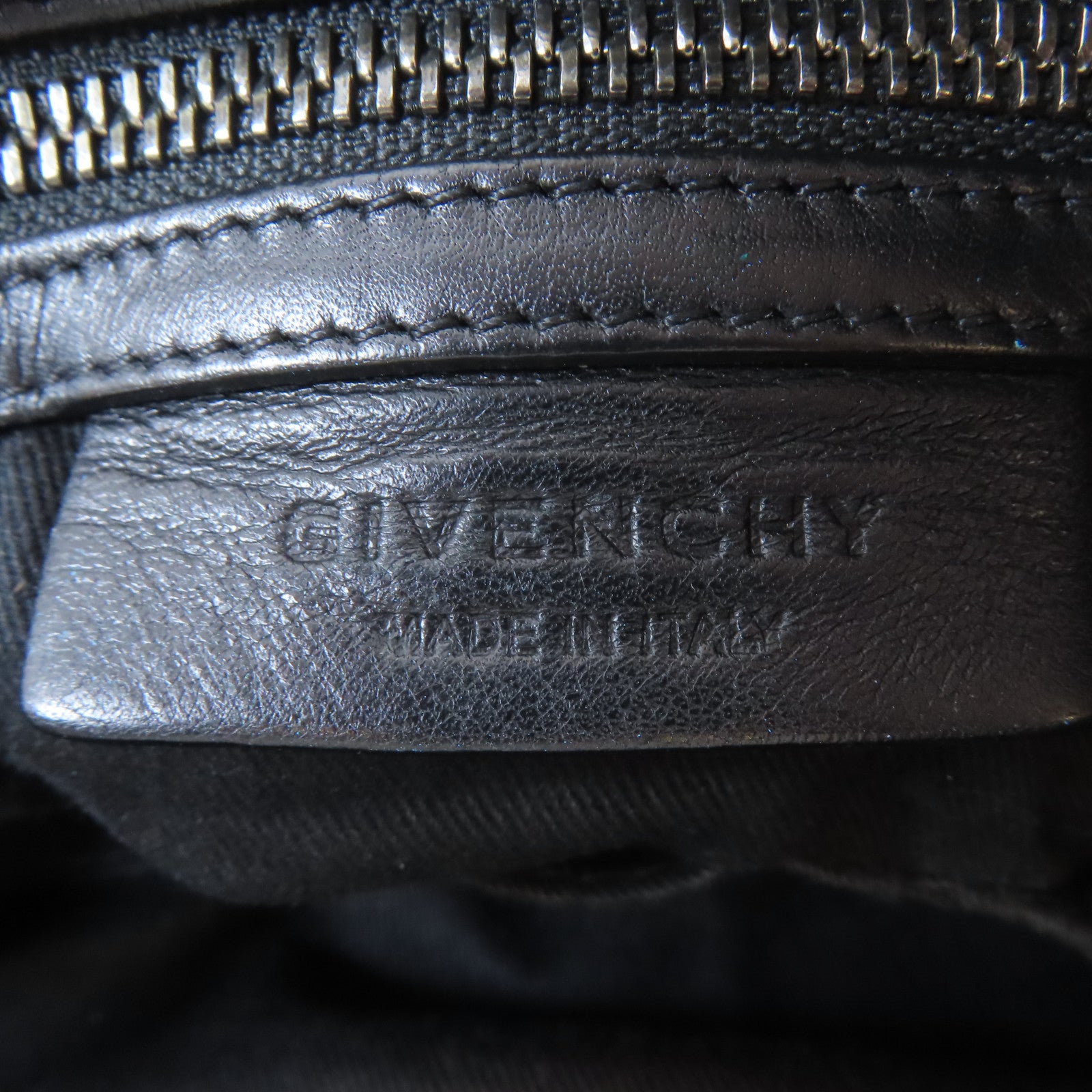GIVENCHY 皮革Pandora Large Bag金扣手挽肩背兩用袋黑色