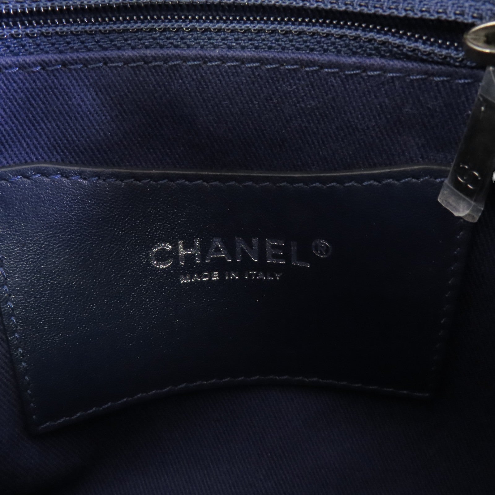 CHANEL 牛皮皮革Shoulder Bag銀扣鏈帶肩背袋