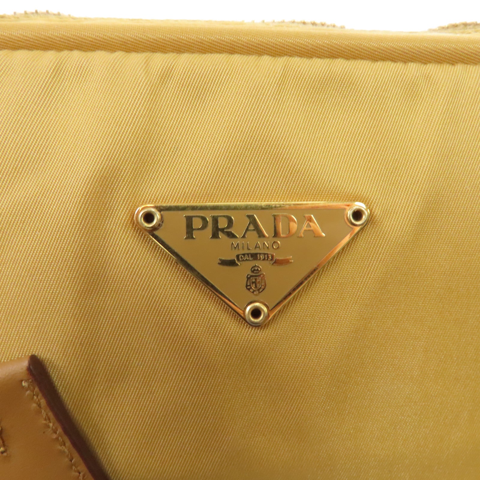 PRADA 尼龍Hand Bag金扣手挽袋金色